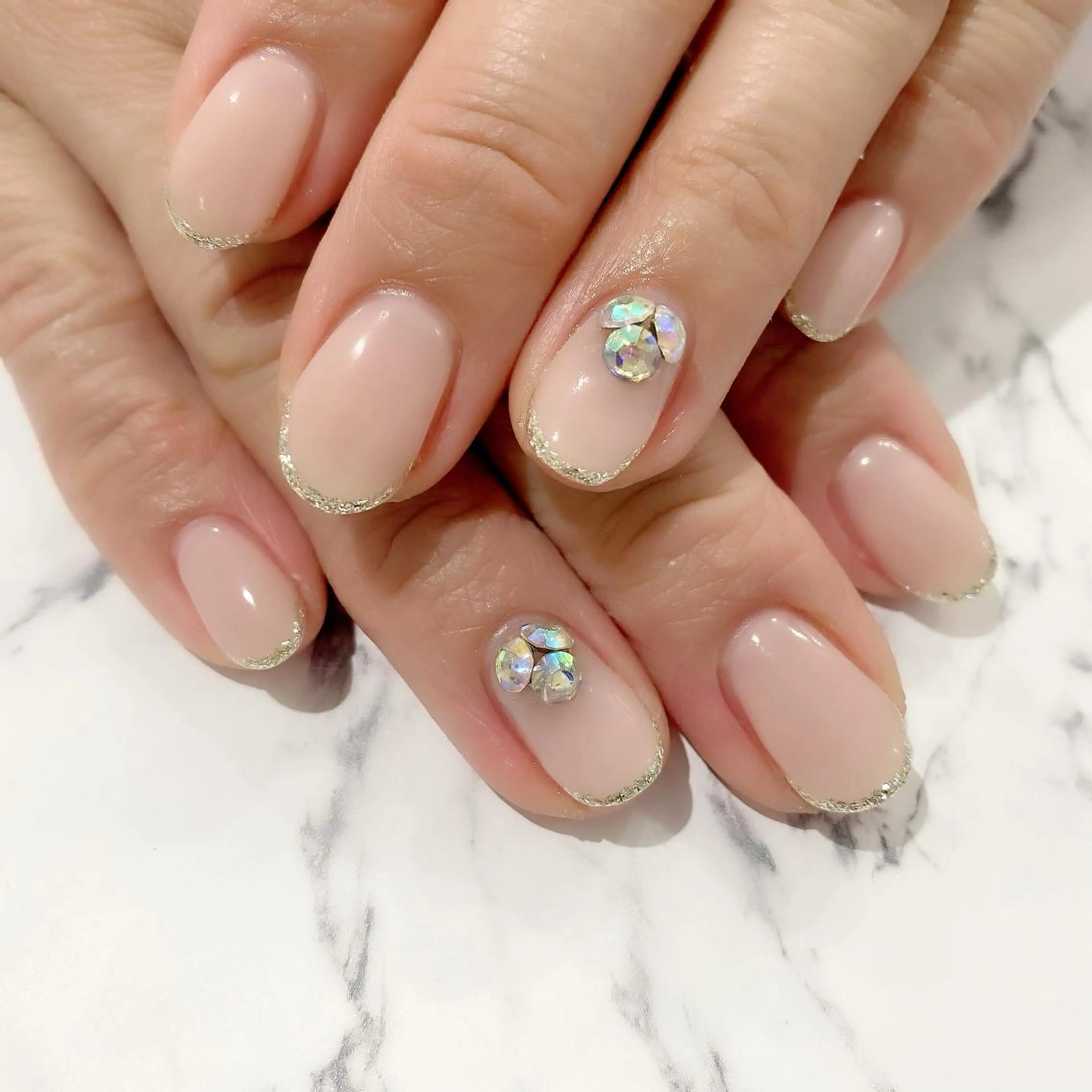 ミディアム カラー パーマ ヘアアレンジ メンズ キッズ ネイル マツエク・マツパ アイブロウ 眉カラー アートネイル フットネイル ゴールド 夏ネイル ハンドネイル Salon Ｋのネイルデザイン