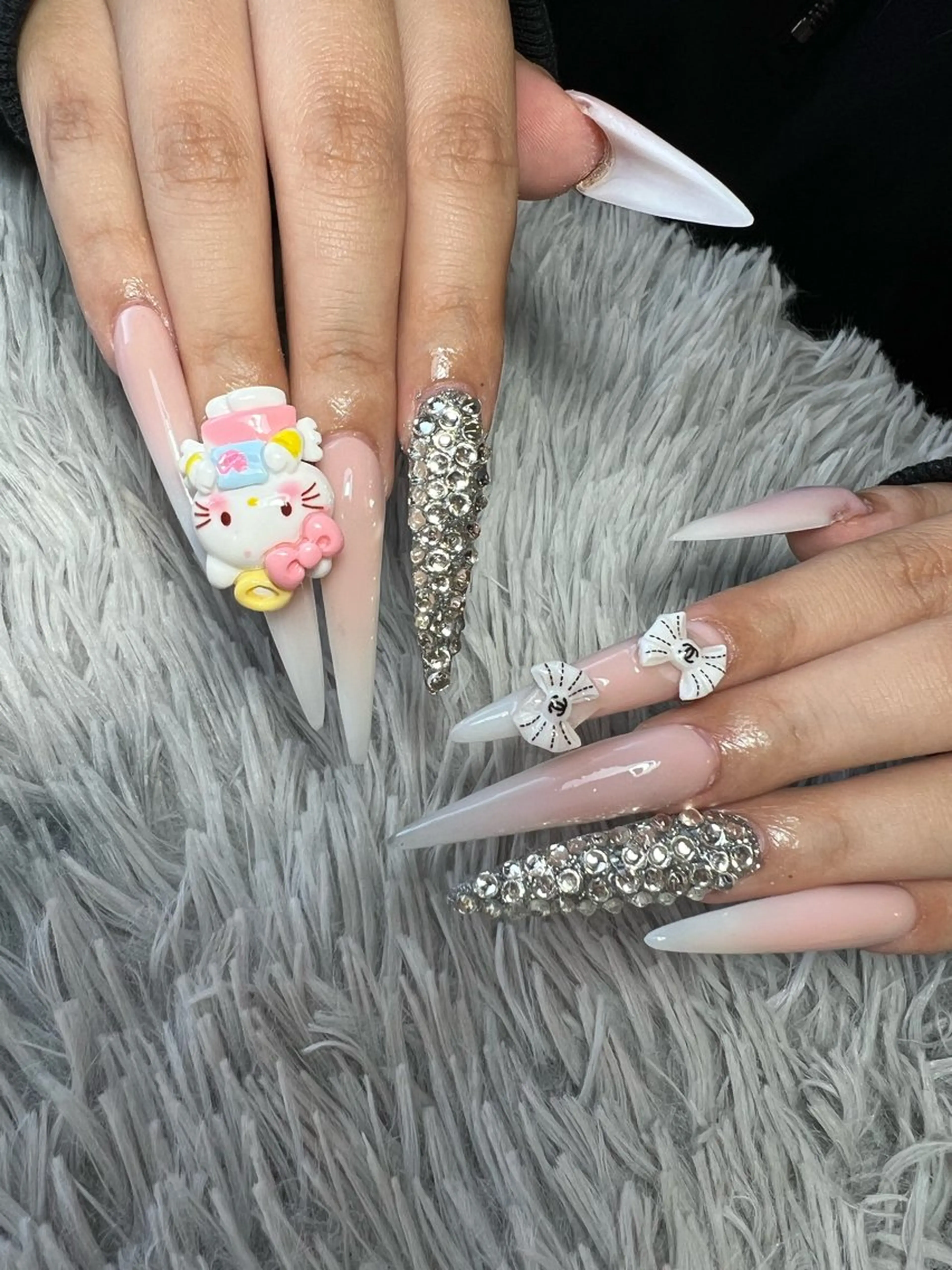 ネイル 持ち込み スカルプネイル ハンドネイル シェヌネイル JURAのネイルデザイン