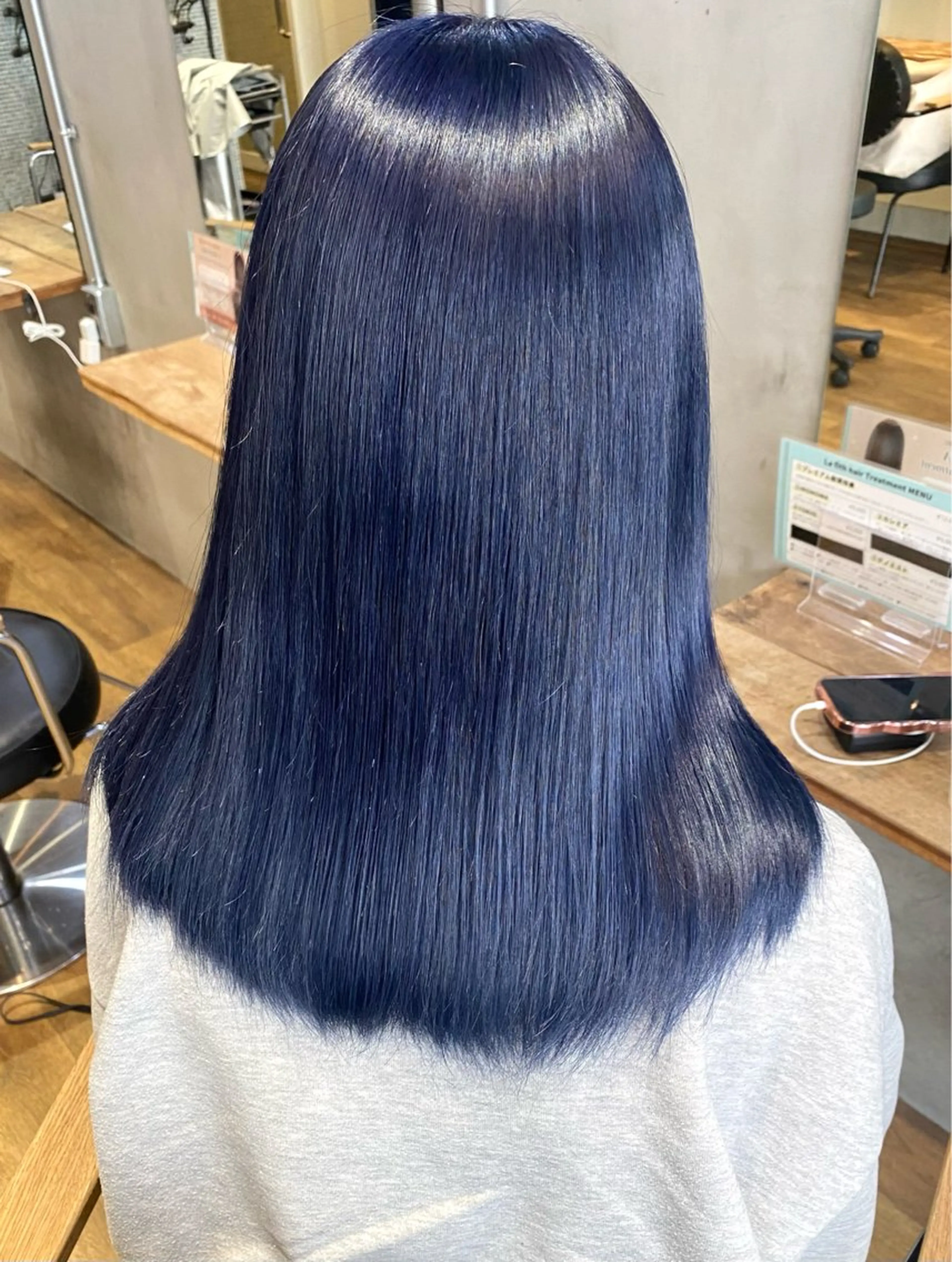 セミロング ヘアカラー 井上 麻帆のヘアスタイル