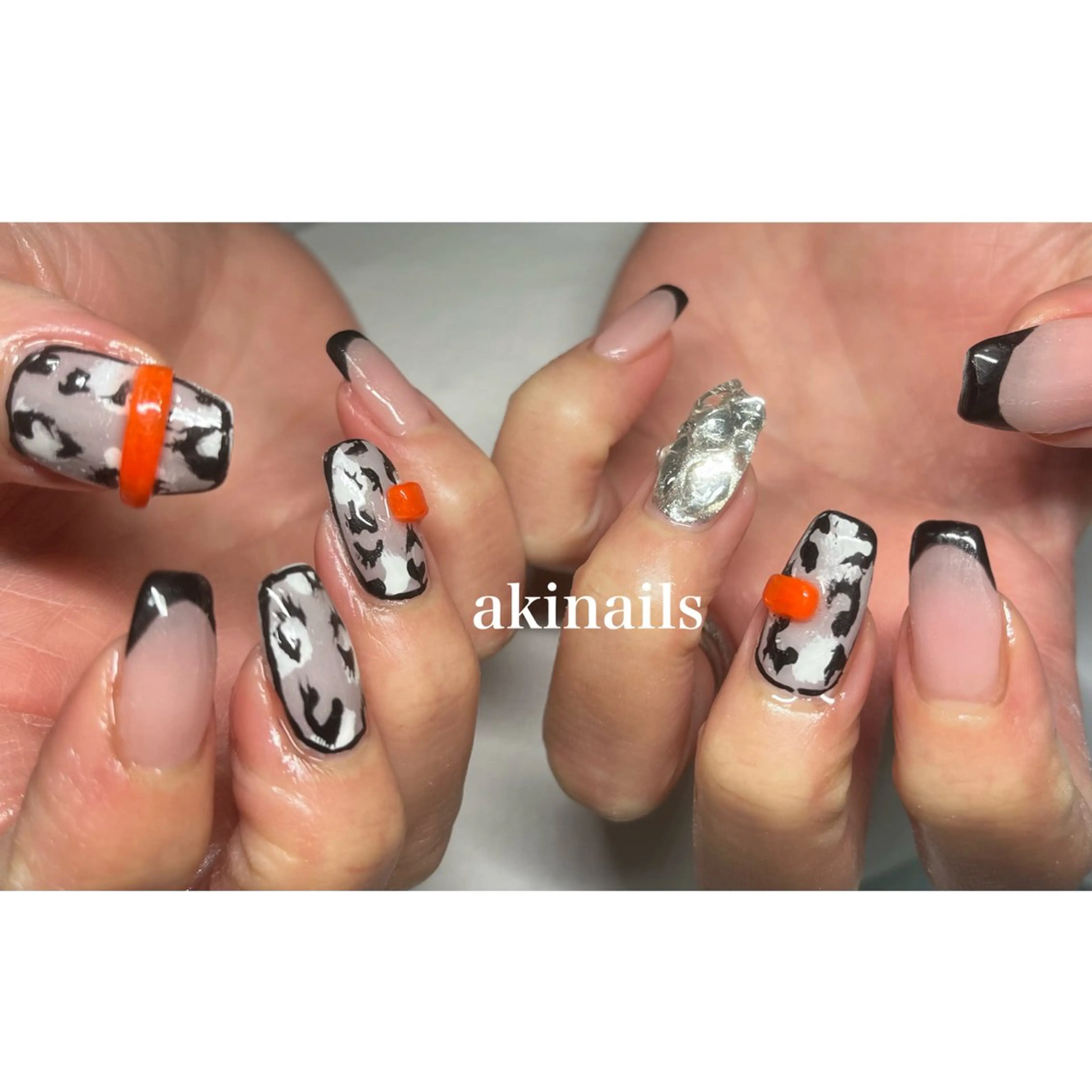 ネイル ストーンネイル aki nailsのネイルデザイン