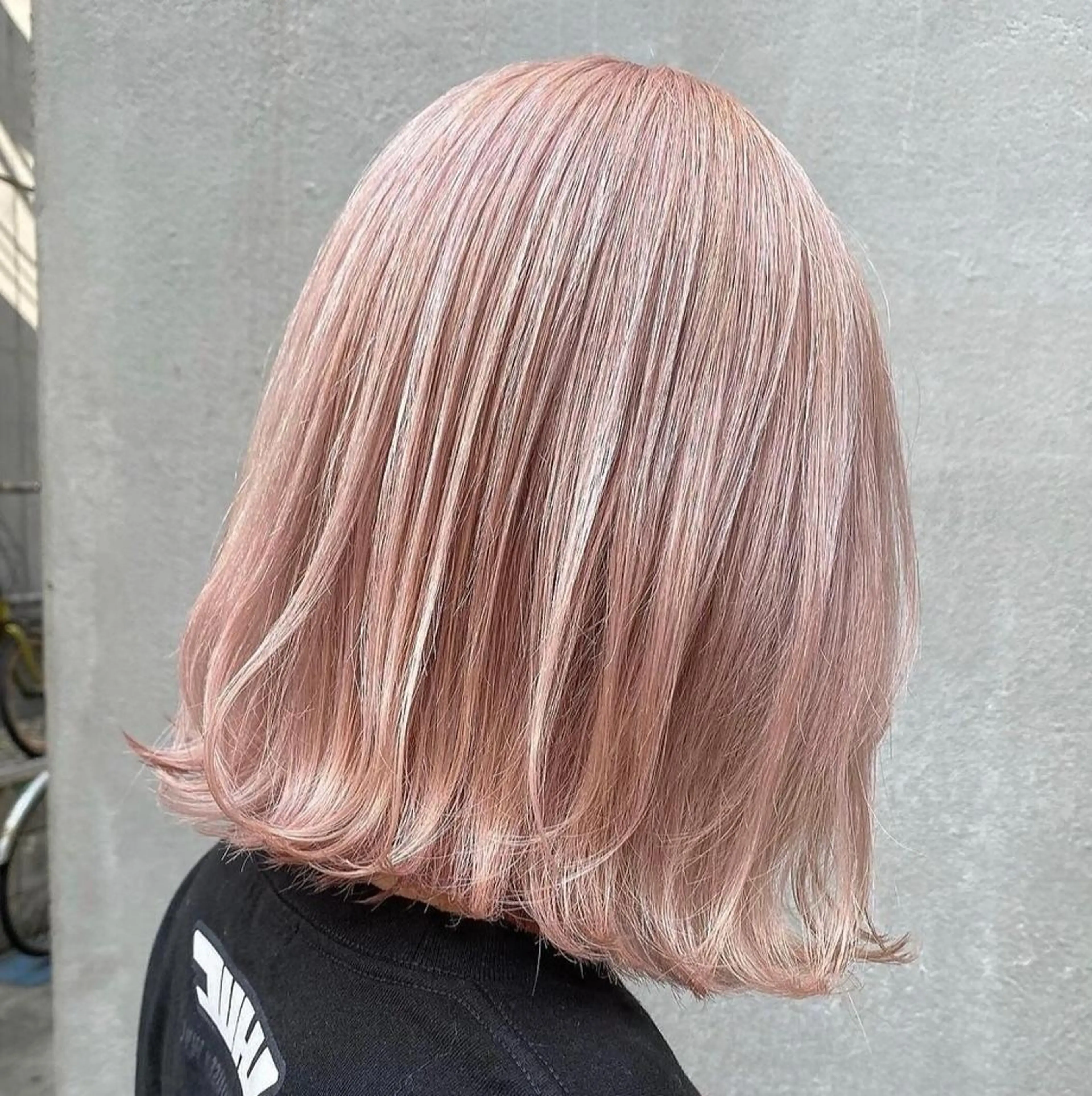 ミディアム カット ヘアカラー まろみ暖色×ボブ ×chia🕯のヘアスタイル