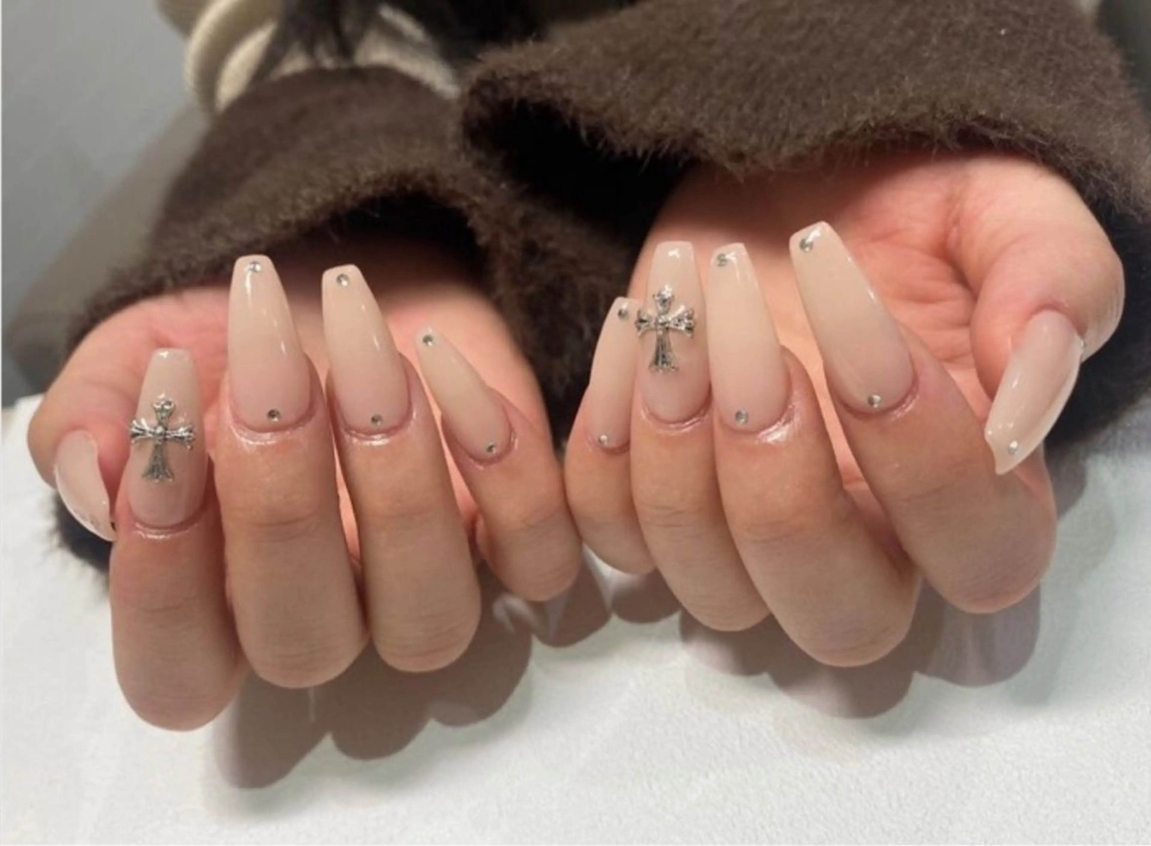 ネイル フラッシュネイル フレンチネイル グラデーション キラキラネイル 韓国ネイル ハンドネイル rina nailのネイルデザイン