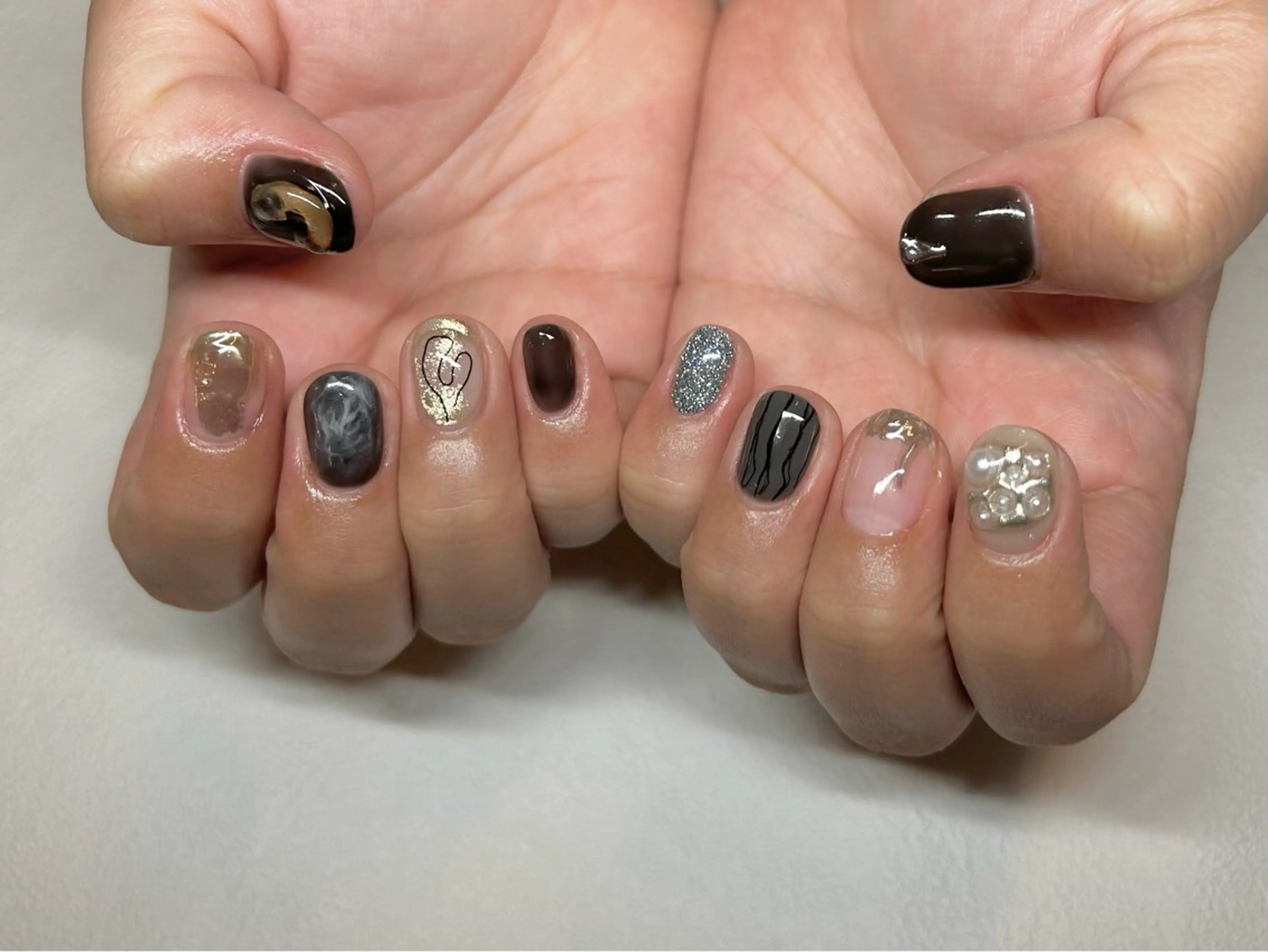 ネイル ニュアンスネイル シンプルネイル mark by 7 LOOKS yukaのネイルデザイン