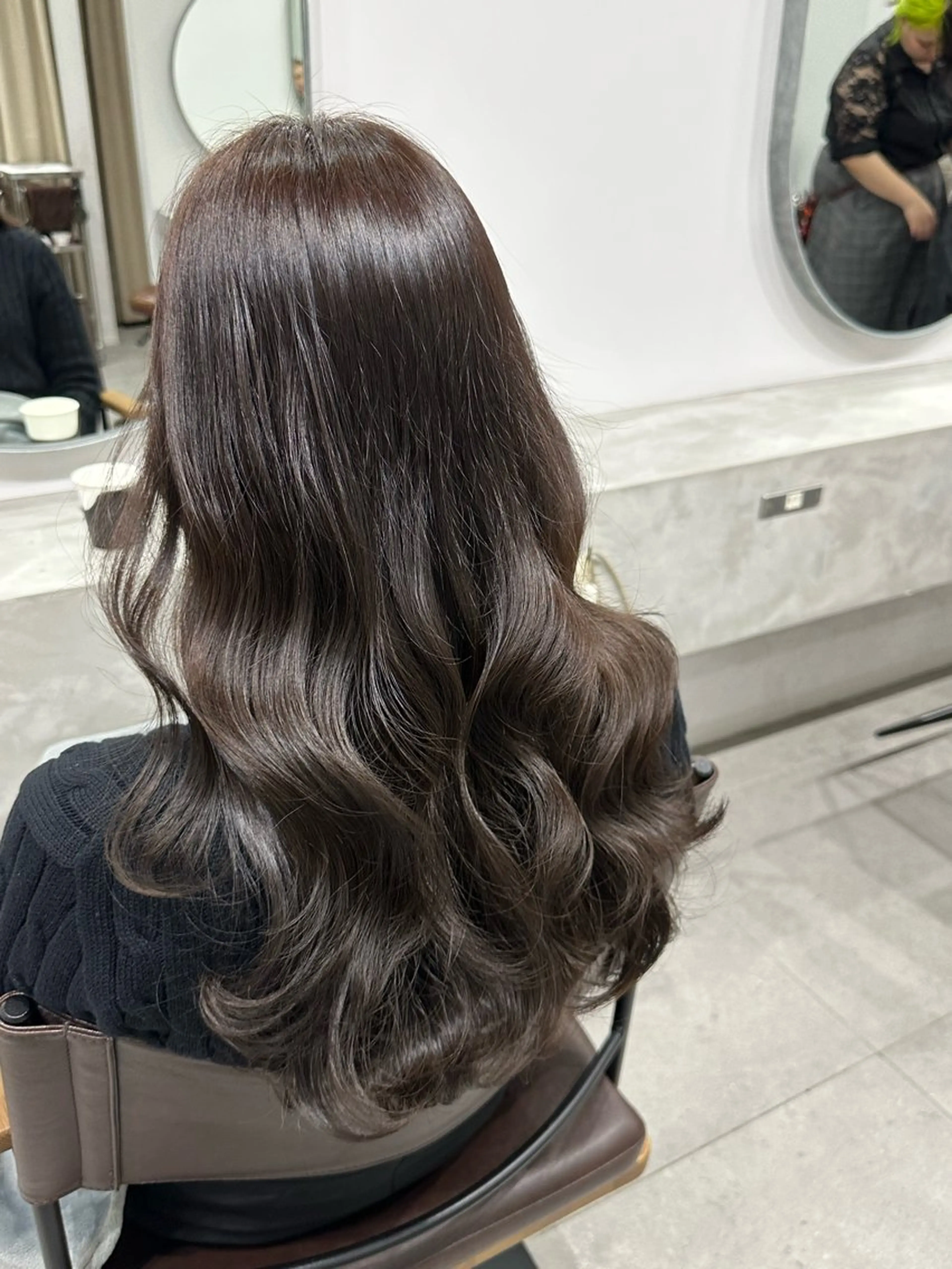 ロング カラー カット ヘアカラー トリートメント シガ ミクトのヘアスタイル