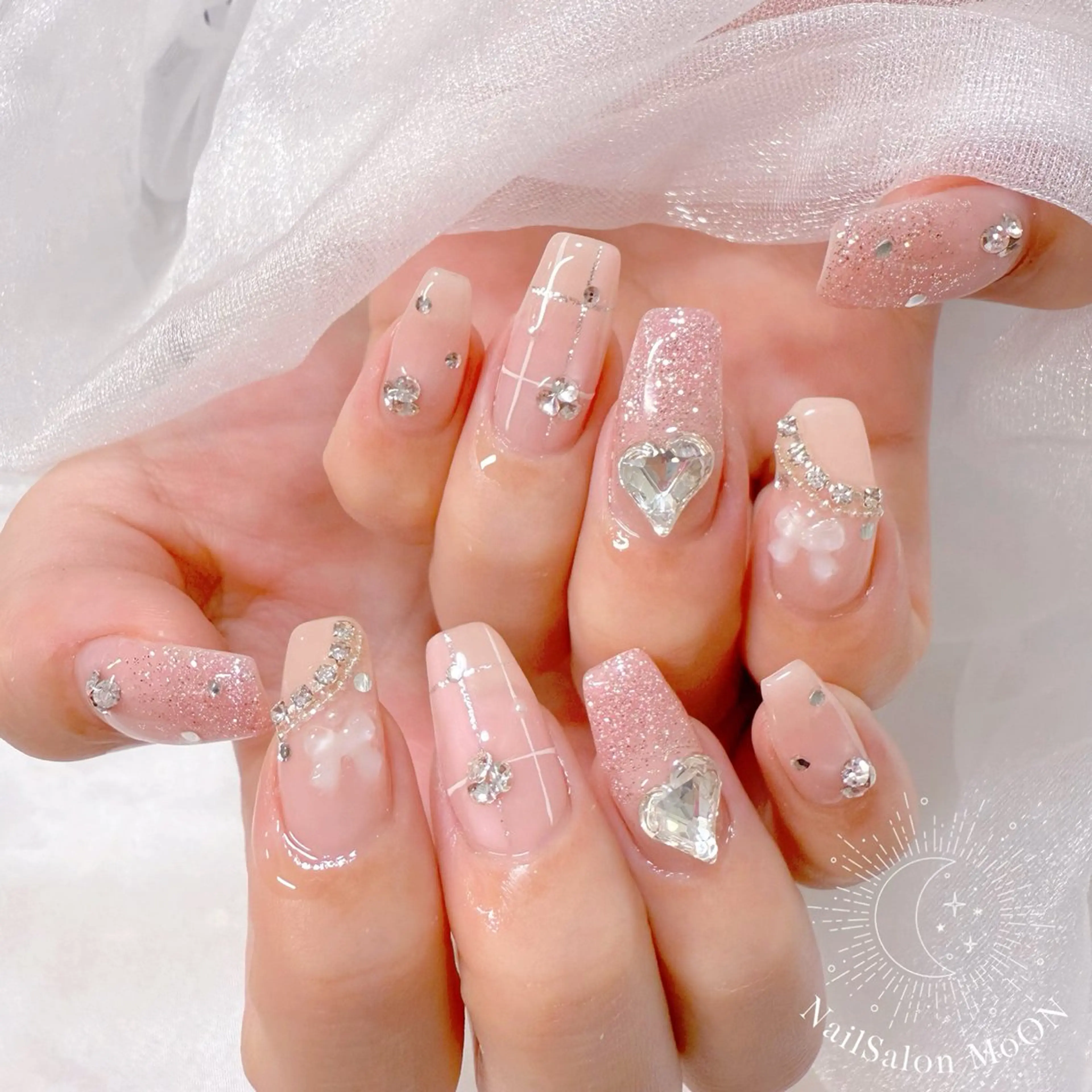 ネイル MoON...❤︎ MeGuのネイルデザイン