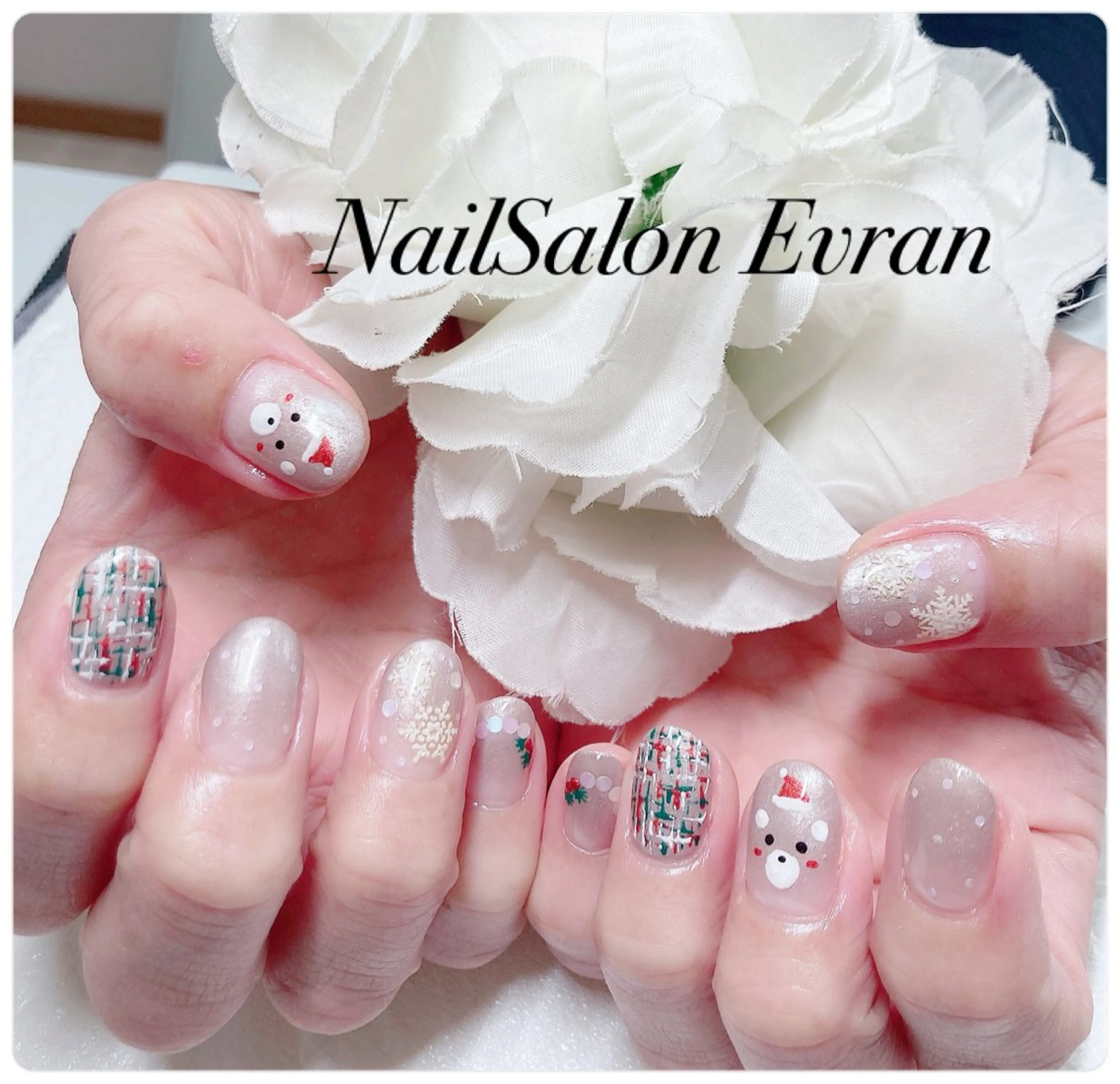 ネイル アートネイル フレンチネイル マグネットネイル 持ち込み ニュアンスネイル ハンドネイル Nail salon Evranのネイルデザイン