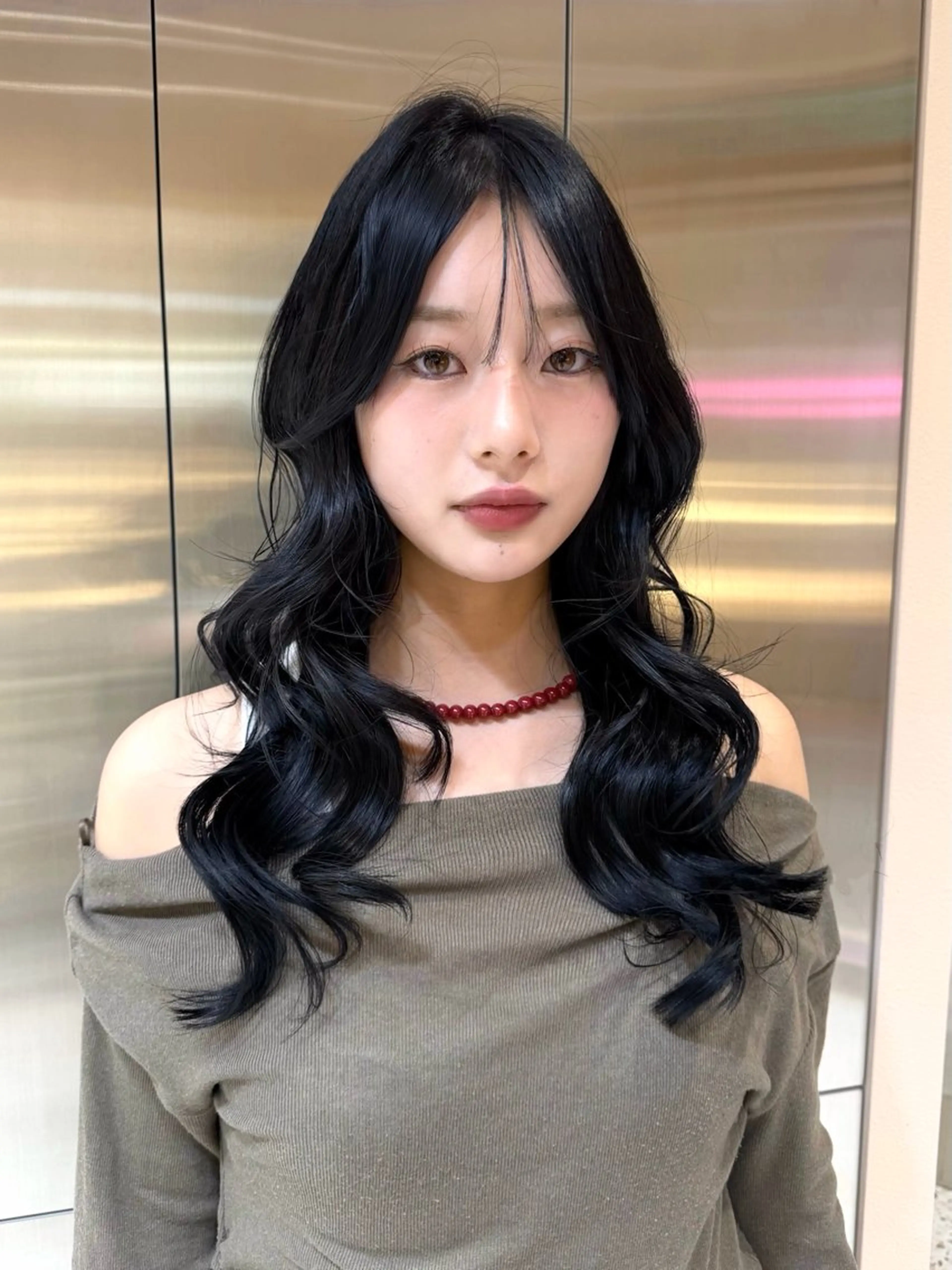 ロング カラー カット ヘアカラー Loom by Sea 新宿所属・Kaede/ブリーチ なし/レイヤー🤍のヘアスタイル