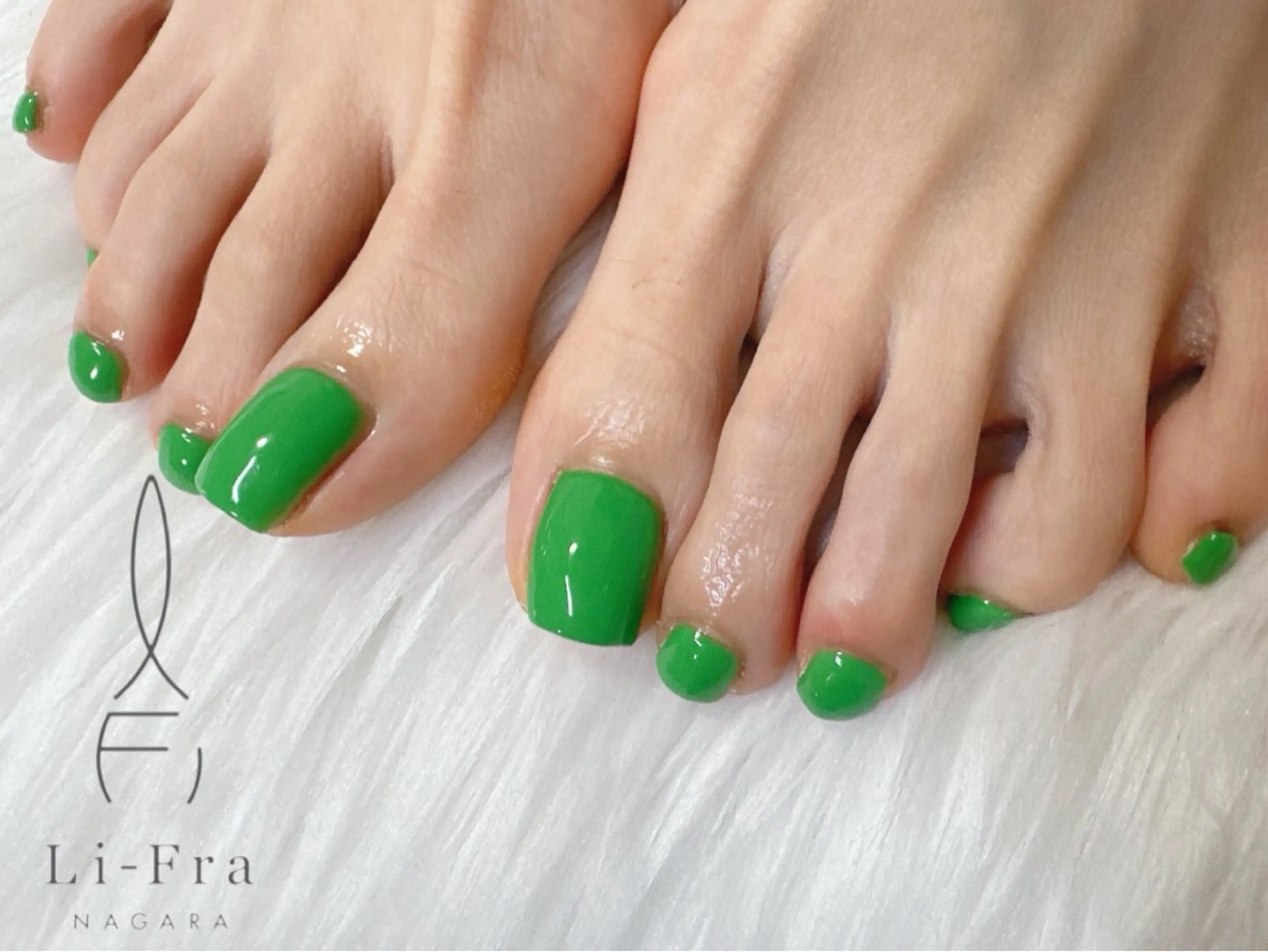 ネイル フットネイル li-fra RINAのネイルデザイン
