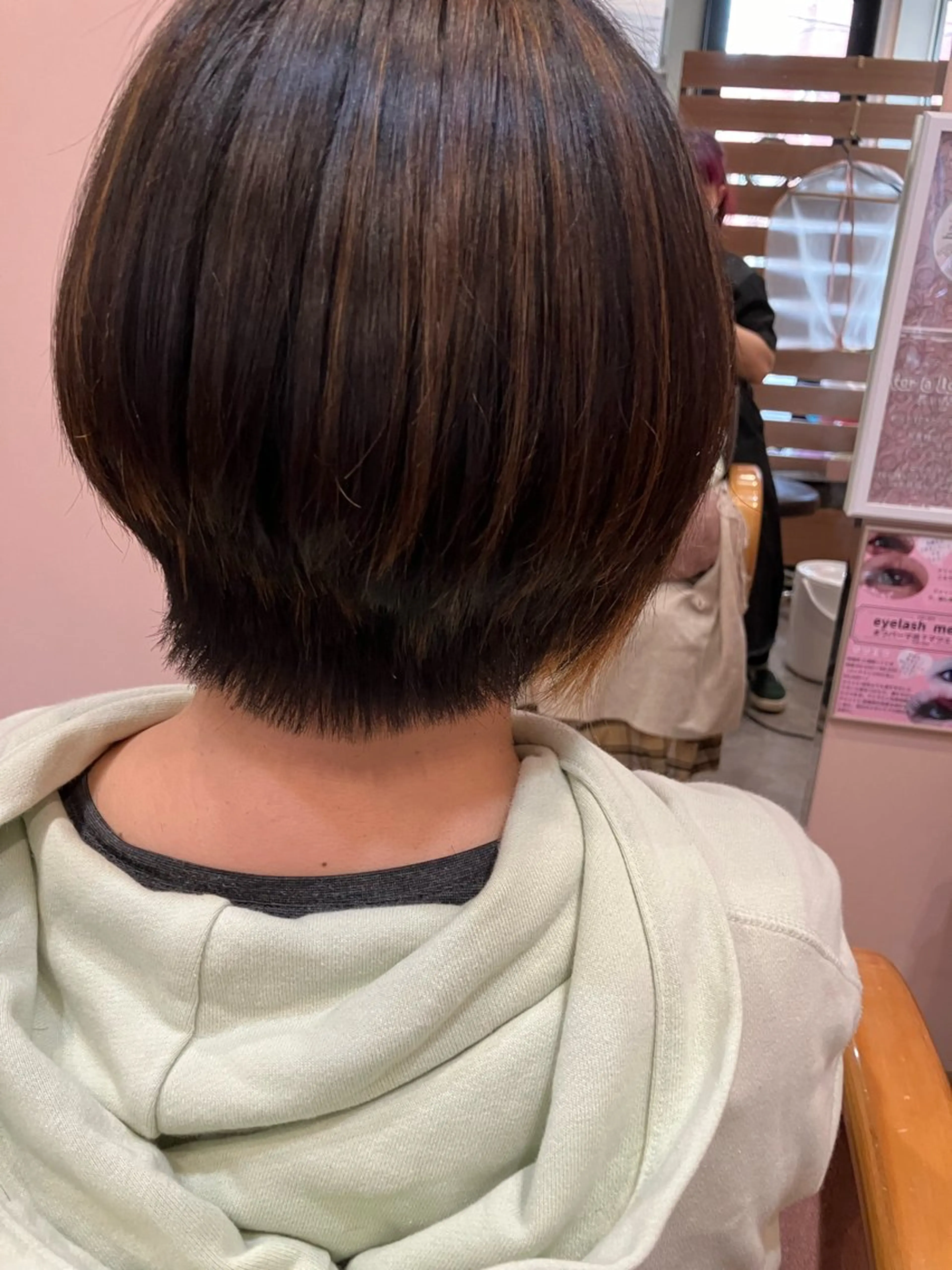 ショート カラー メッシュ 古宮 萌のヘアスタイル
