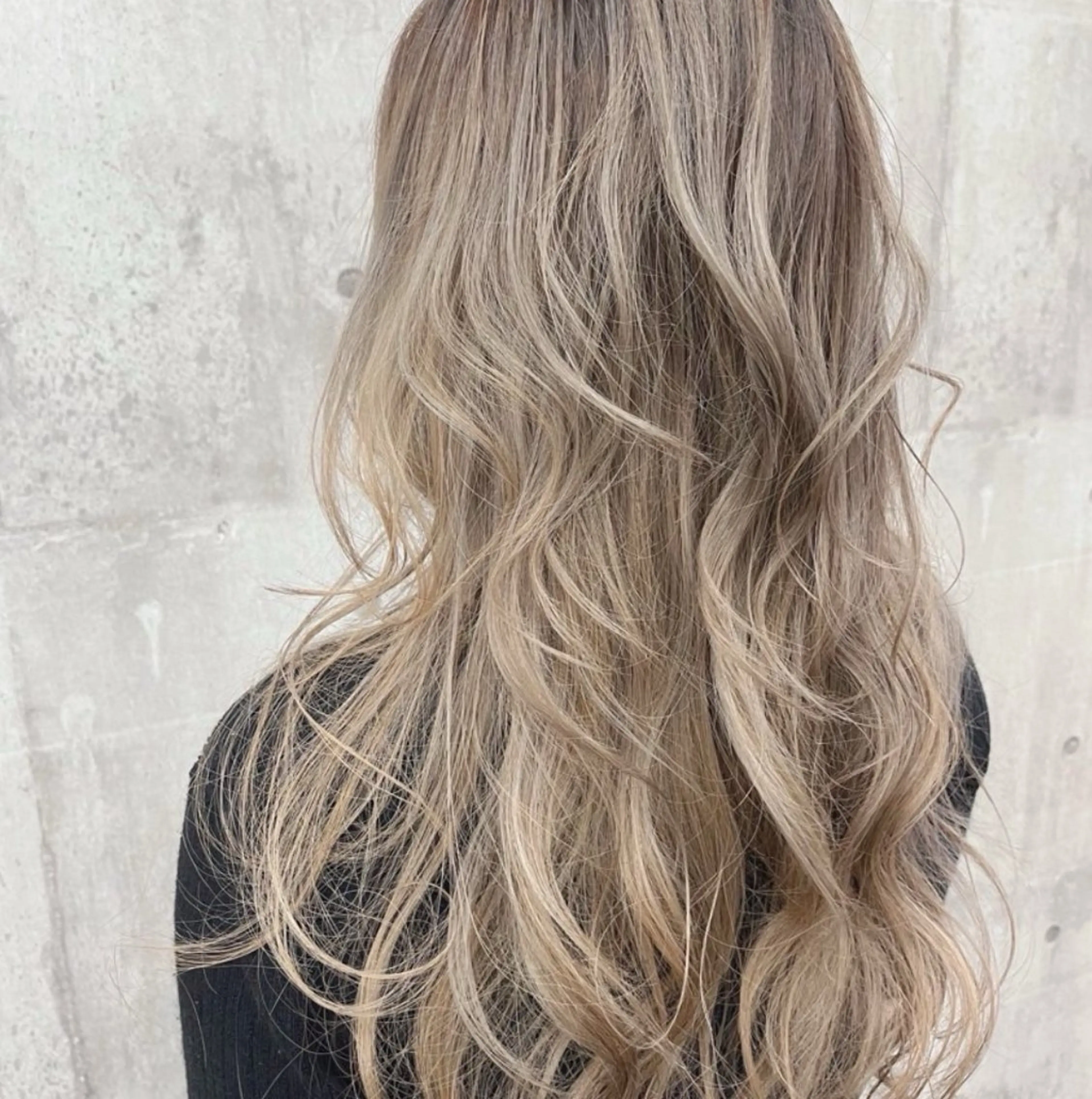 【ハイライトクーポン】カット➕ダメージレス艶カラー➕ハイライト🪄🫧の写真