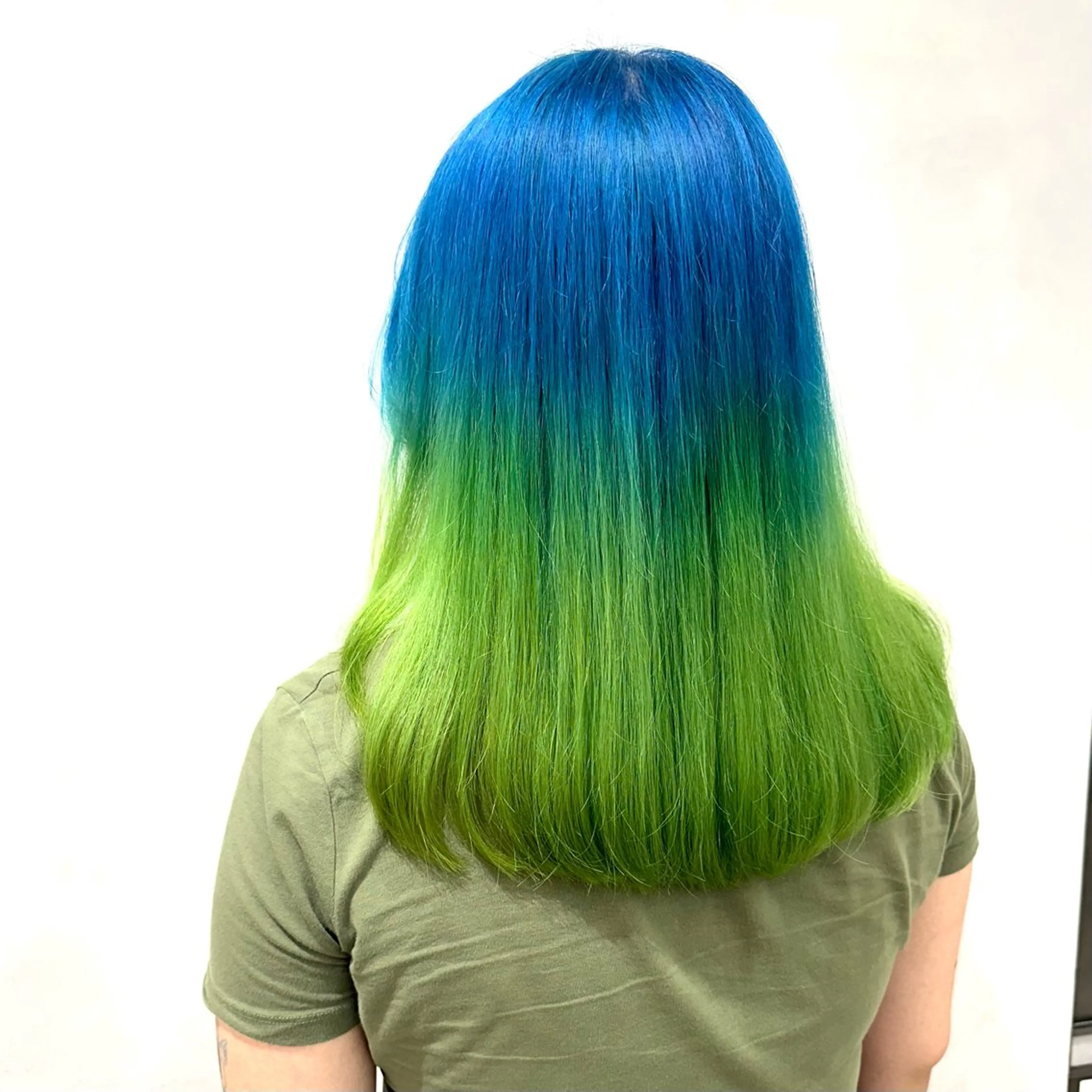 カラー カット ヘアカラー トリートメント デザインカラー/パー マ🦖外岡咲希🦖のヘアスタイル