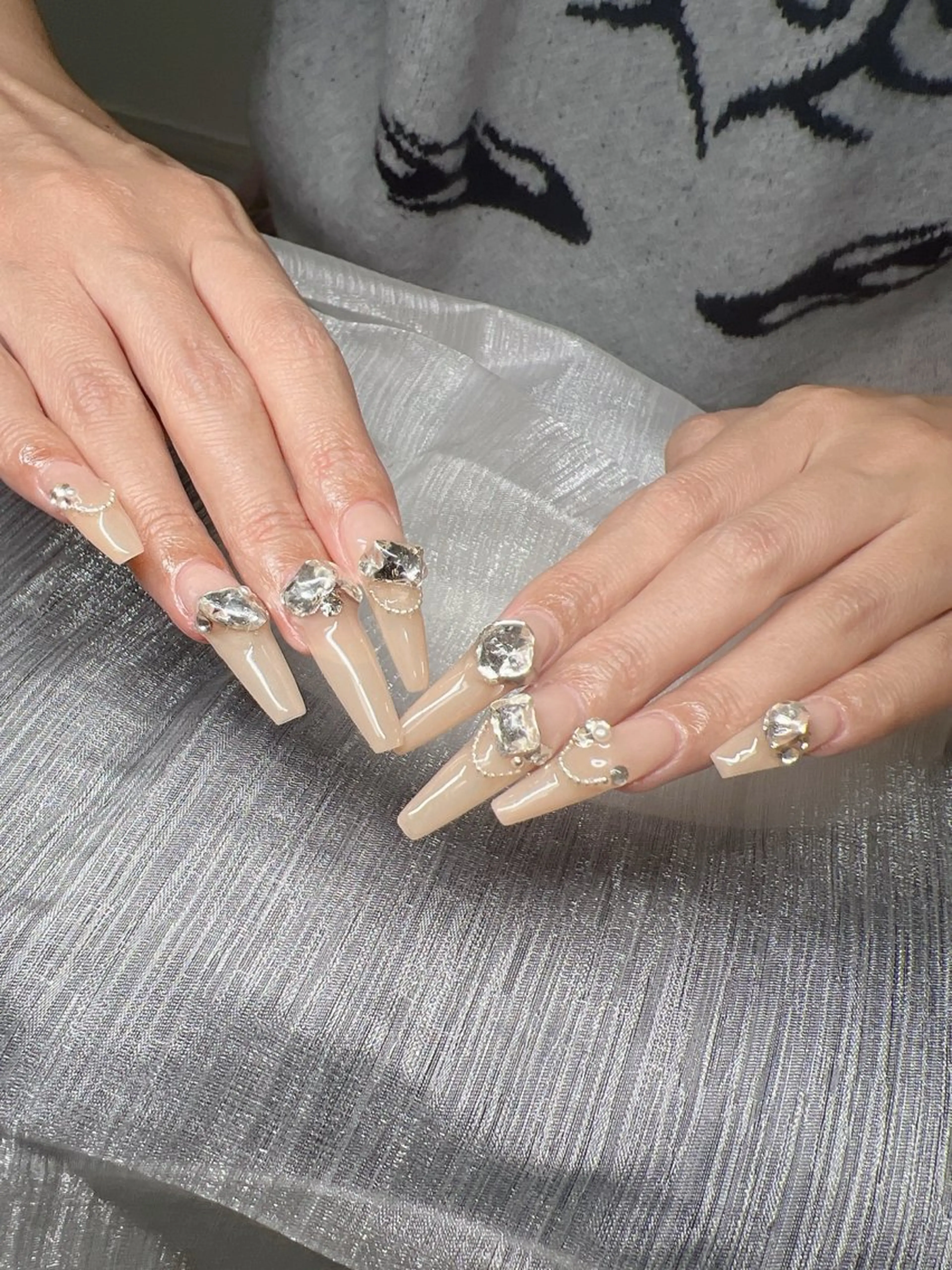 ネイル オーロラネイル チークネイル 長さ出し フットネイル フレンチネイル Lee Nails チップ長さだし専門店のネイルデザイン