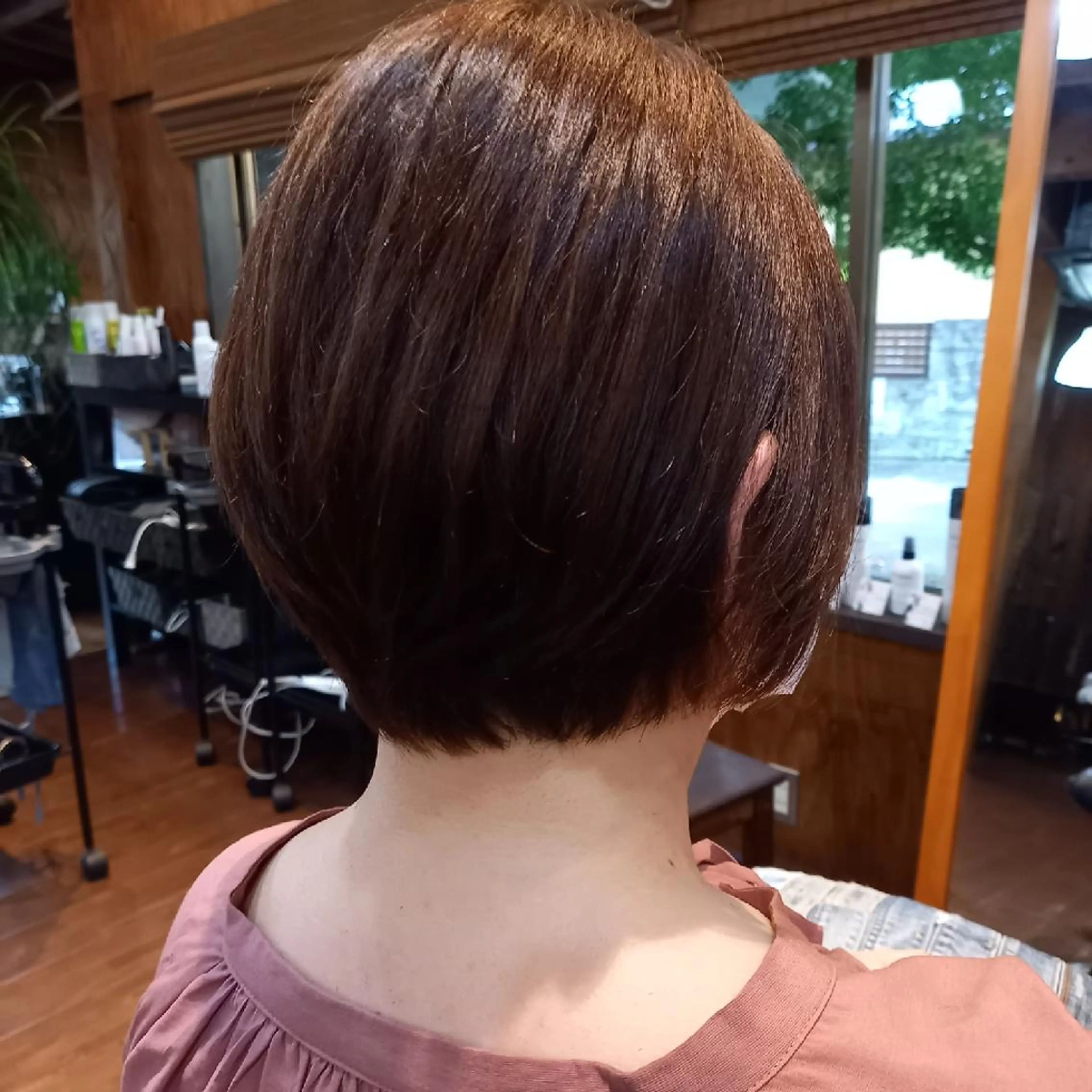 ショート 飯田 仁美のヘアスタイル