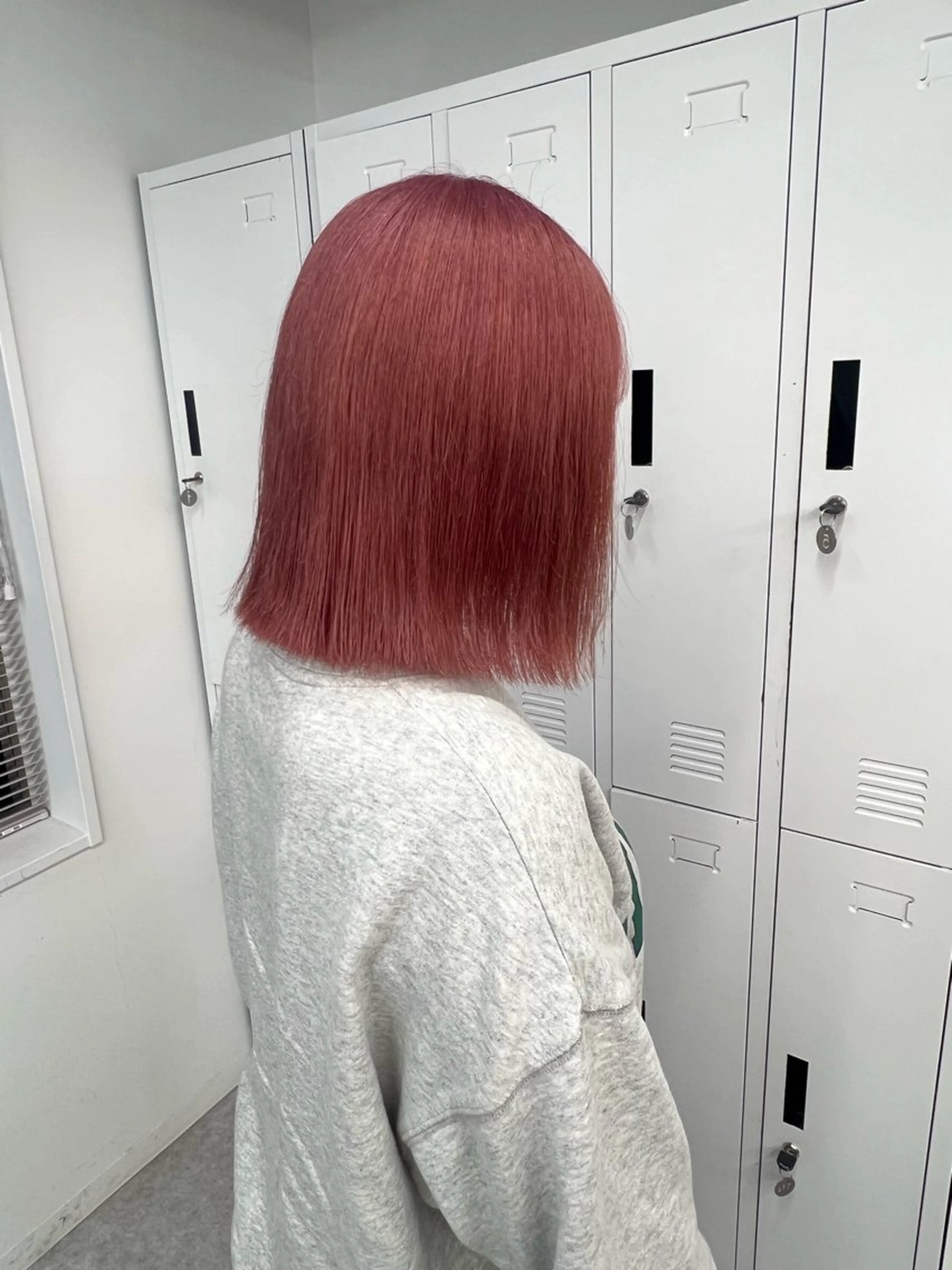 ショート カラー アッシュ ベージュカラー ブリーチ ブロンド ブロンドベージュ 💍透明感 💖艶ミルクティーのヘアスタイル