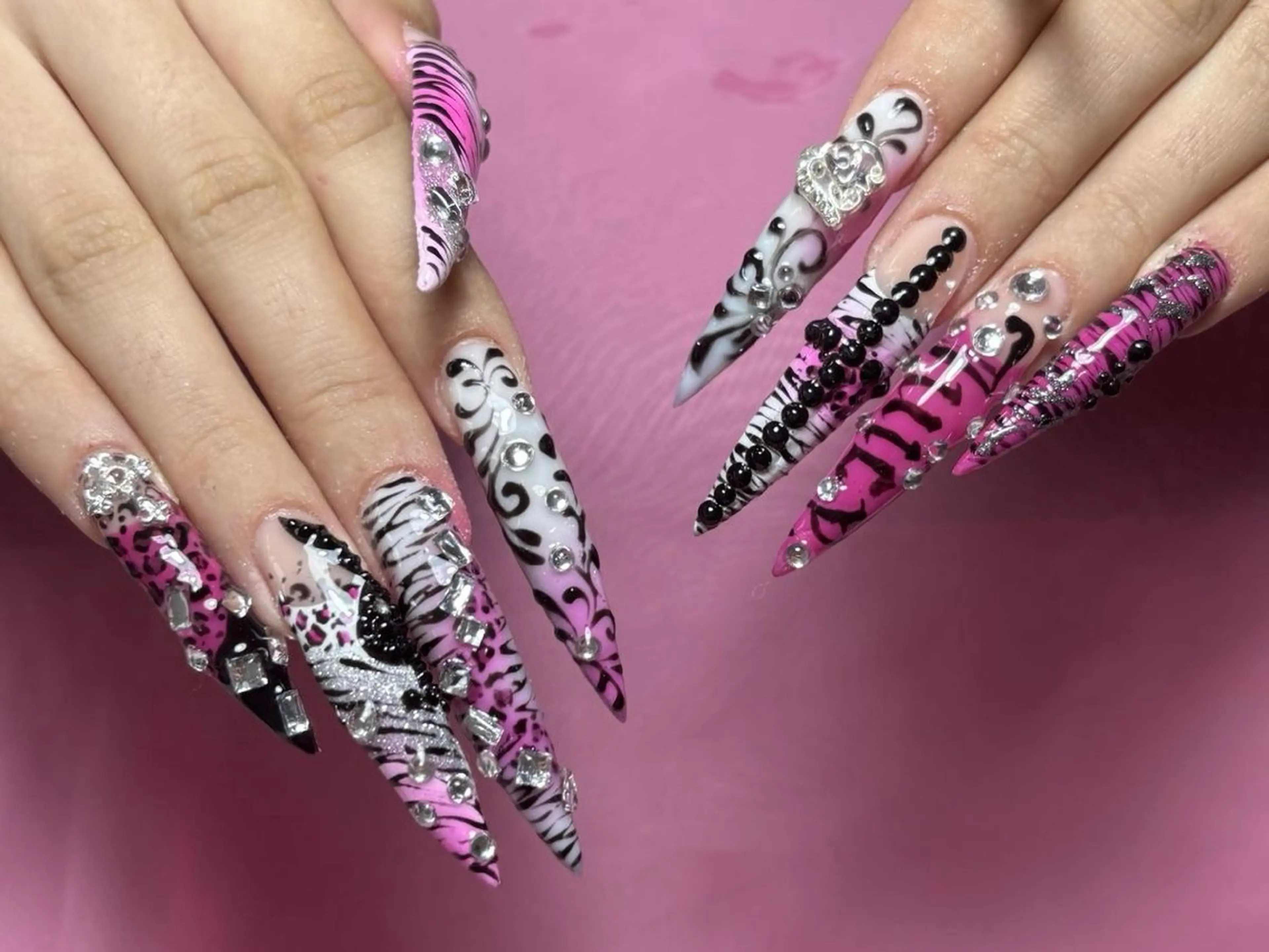 ネイル 長さ出し フットネイル フレンチネイル ジェルネイル ガラスフレンチ 高橋 真央のネイルデザイン