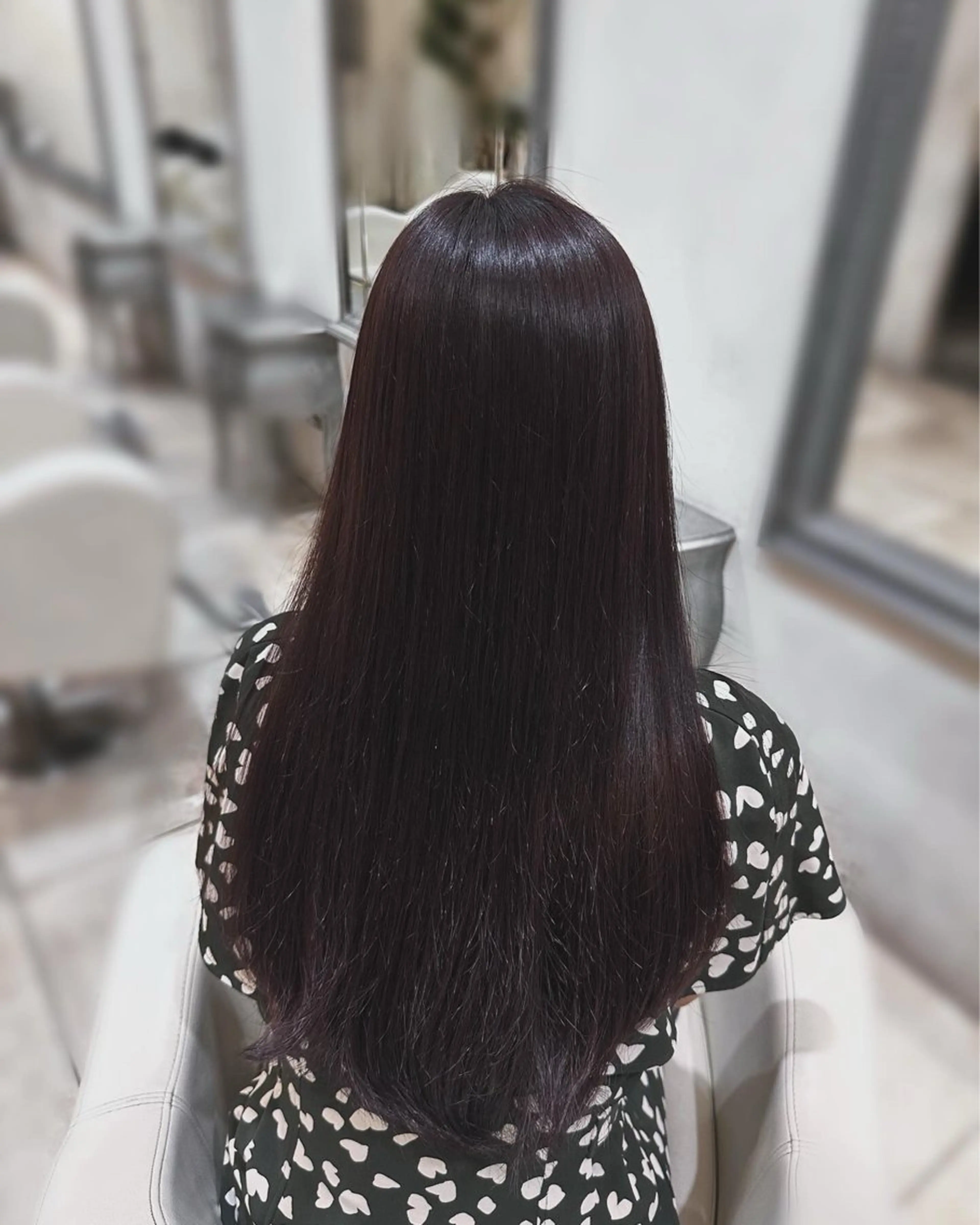 ロング カラー パープルカラー 縮毛矯正 ヘアカラー ZACC ayakaのヘアスタイル