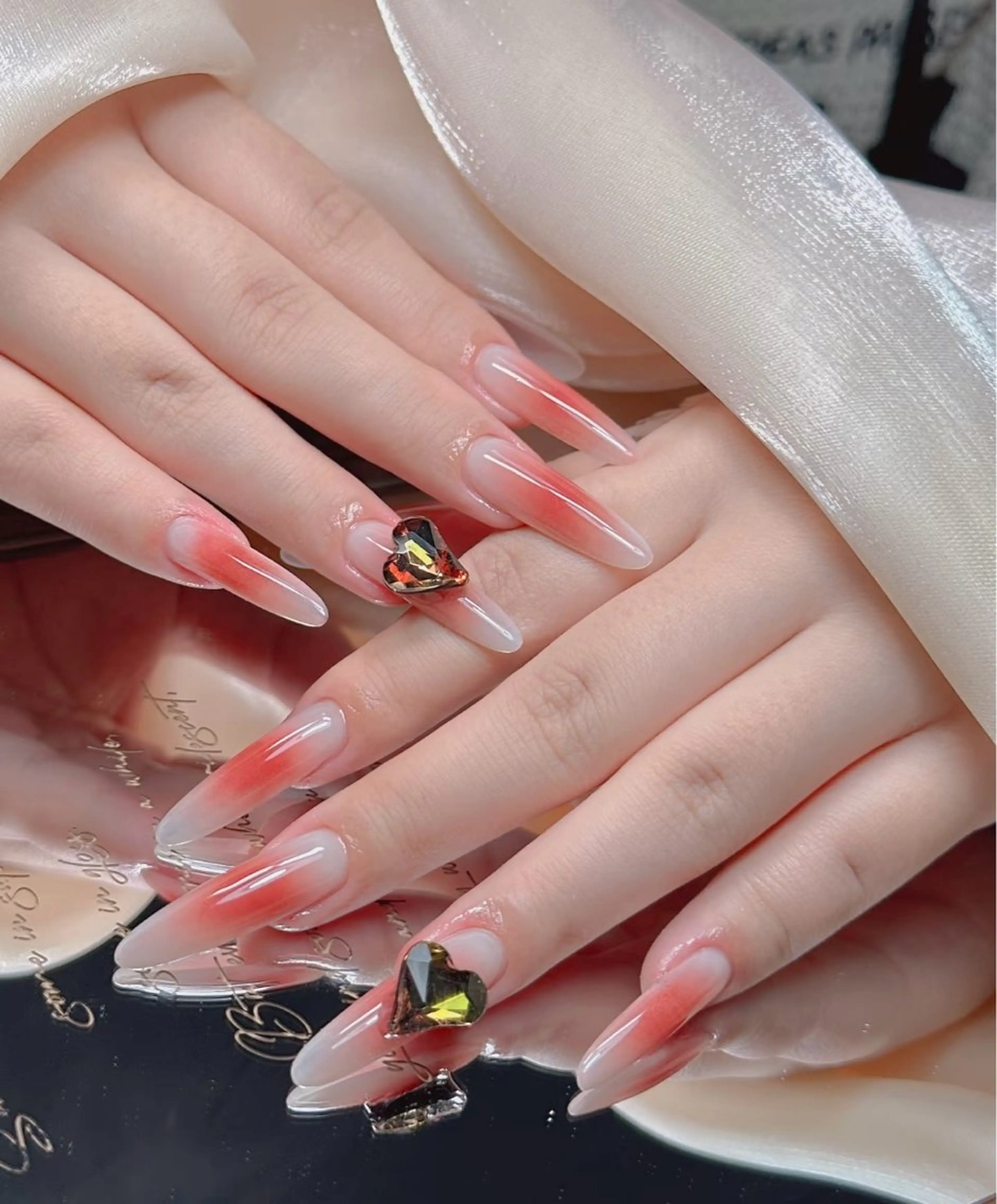 ネイル オーロラネイル べっ甲ネイル ブルー チークネイル フットネイル ハンドネイル ハンドケア For you. Nail Salonのネイルデザイン