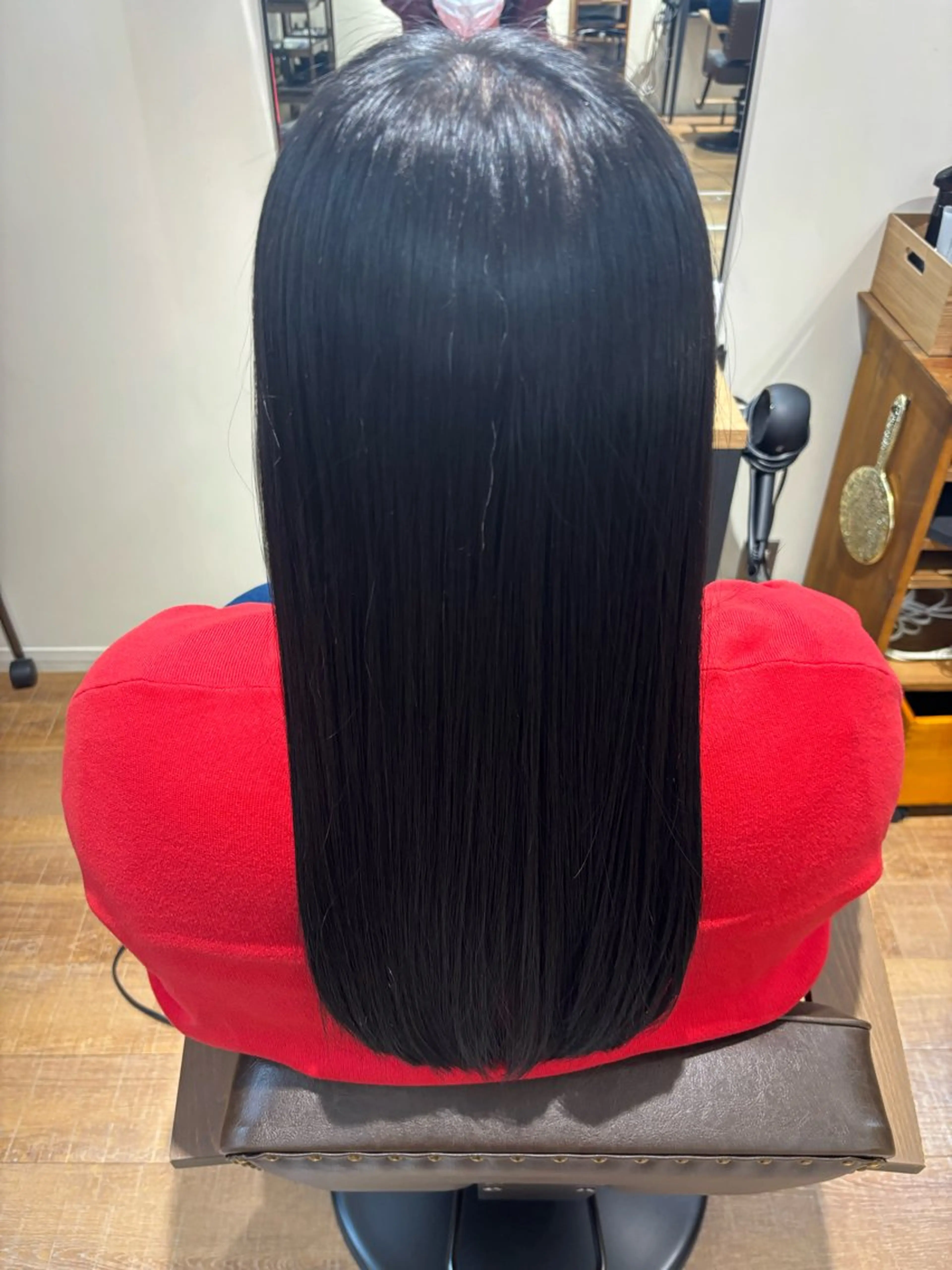 ロング グレー・オリーブ ソウタのヘアスタイル