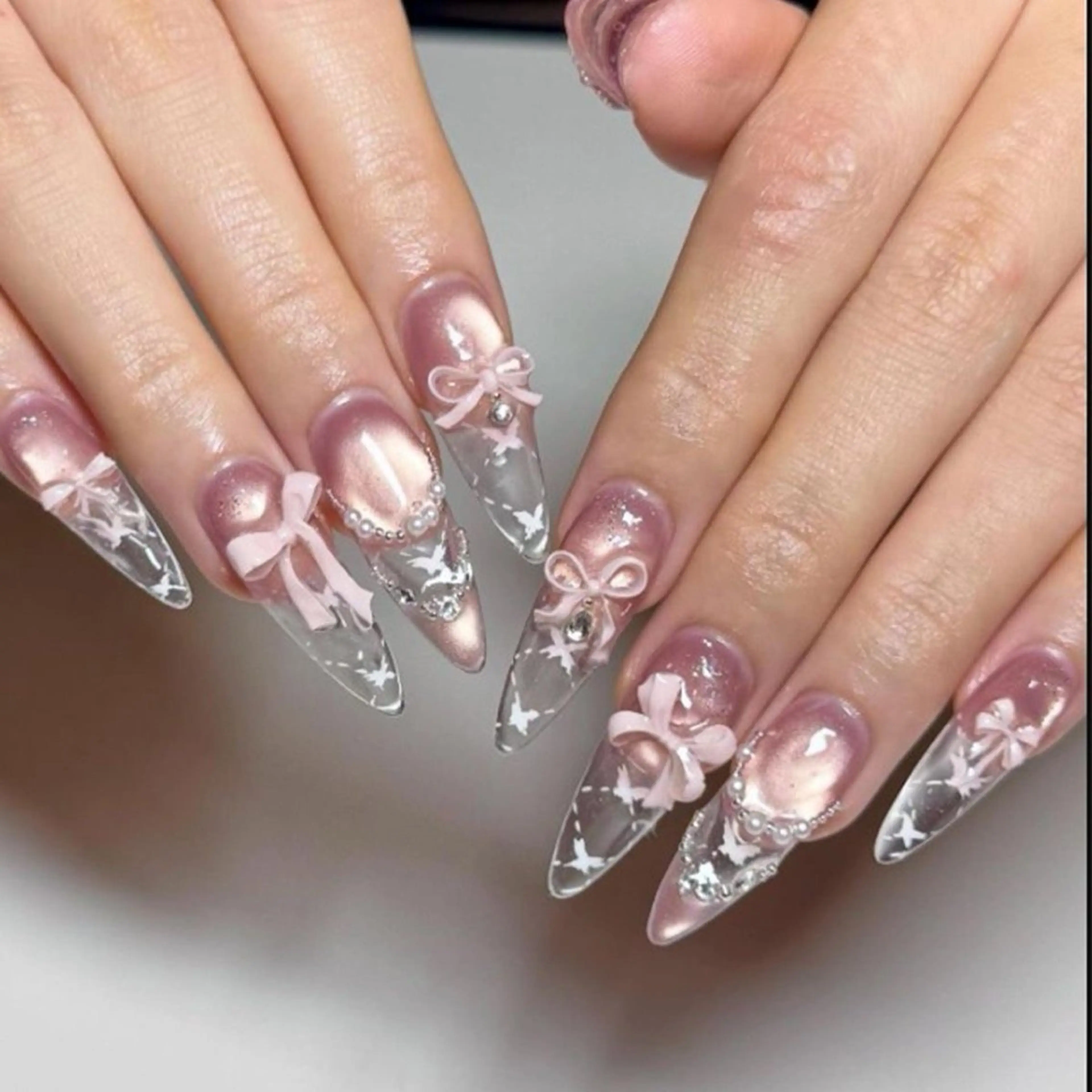 ネイル アートネイル 長さ出し ジェルネイル マグネットネイル ニュアンスネイル Cloudy Chan Nailのネイルデザイン