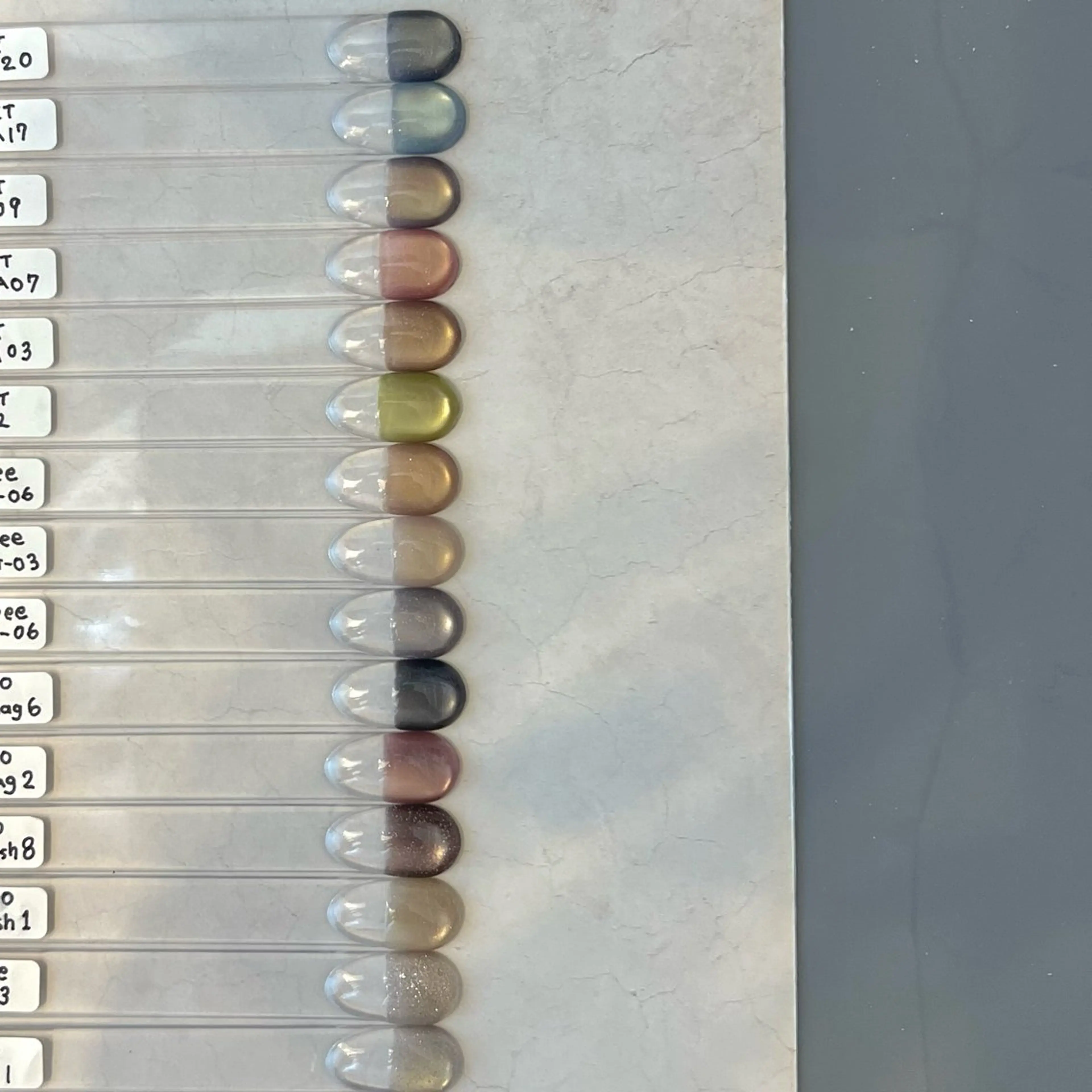 ネイル フラッシュネイル キラキラネイル マグネットネイル urun eriのネイルデザイン