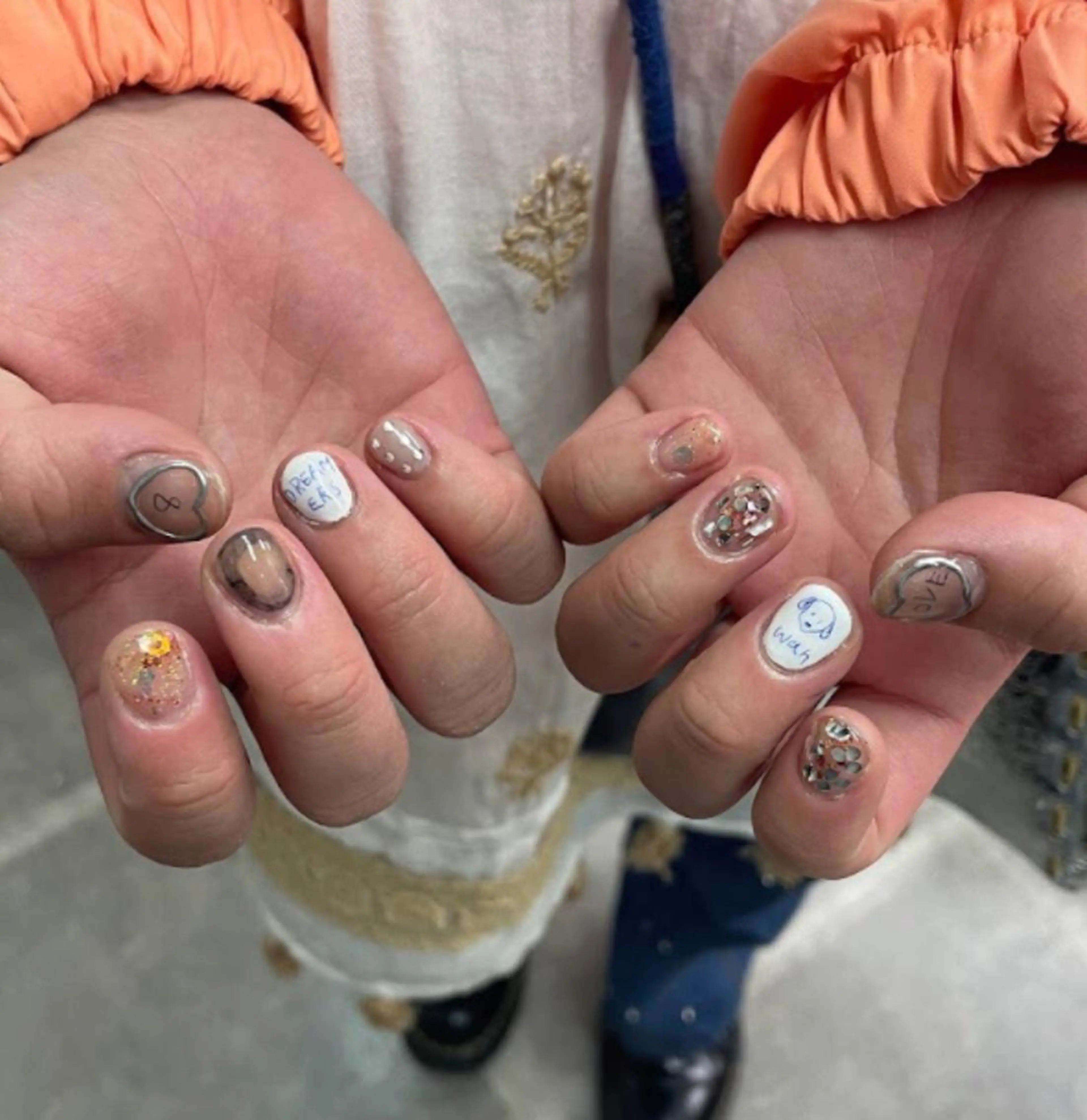 ネイル アートネイル ブラウン ジェルネイル ミラーネイル ニュアンスネイル ハンドネイル nailstudio eviz新宿店のネイルデザイン