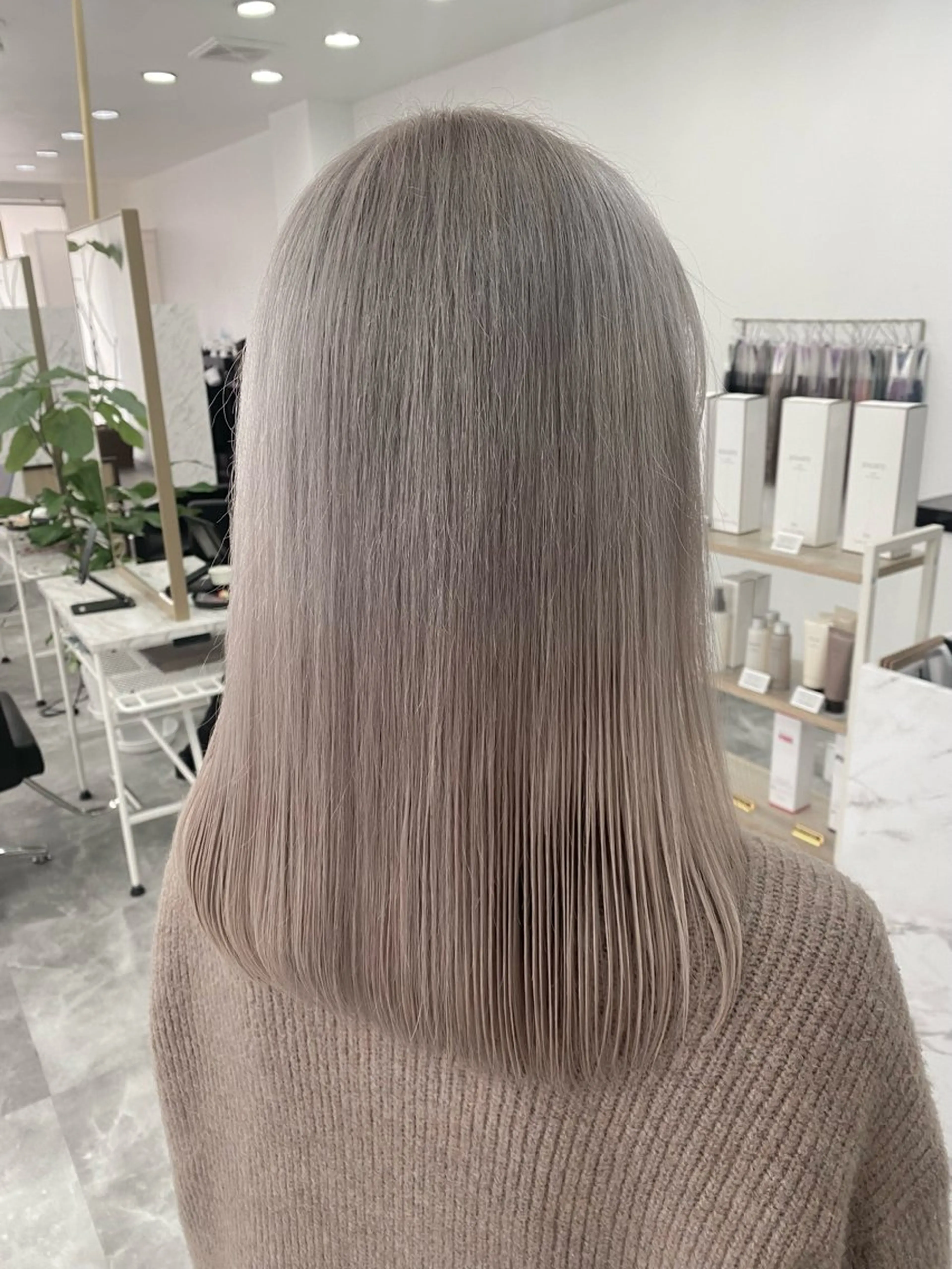 ブリーチリタッチ+オンカラーの写真