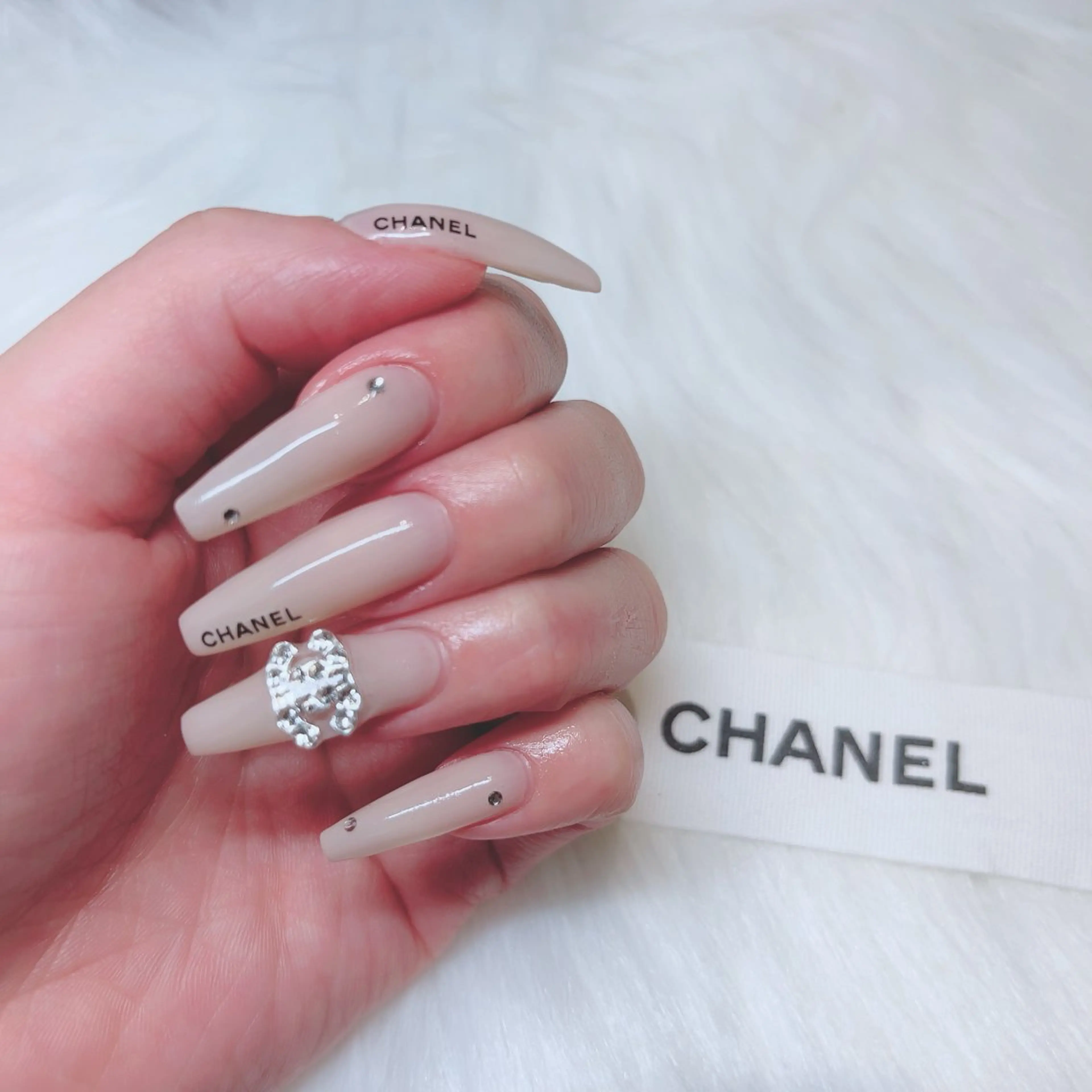 ネイル ハンドネイル Miki 本町駅｜💅‎🤍のネイルデザイン