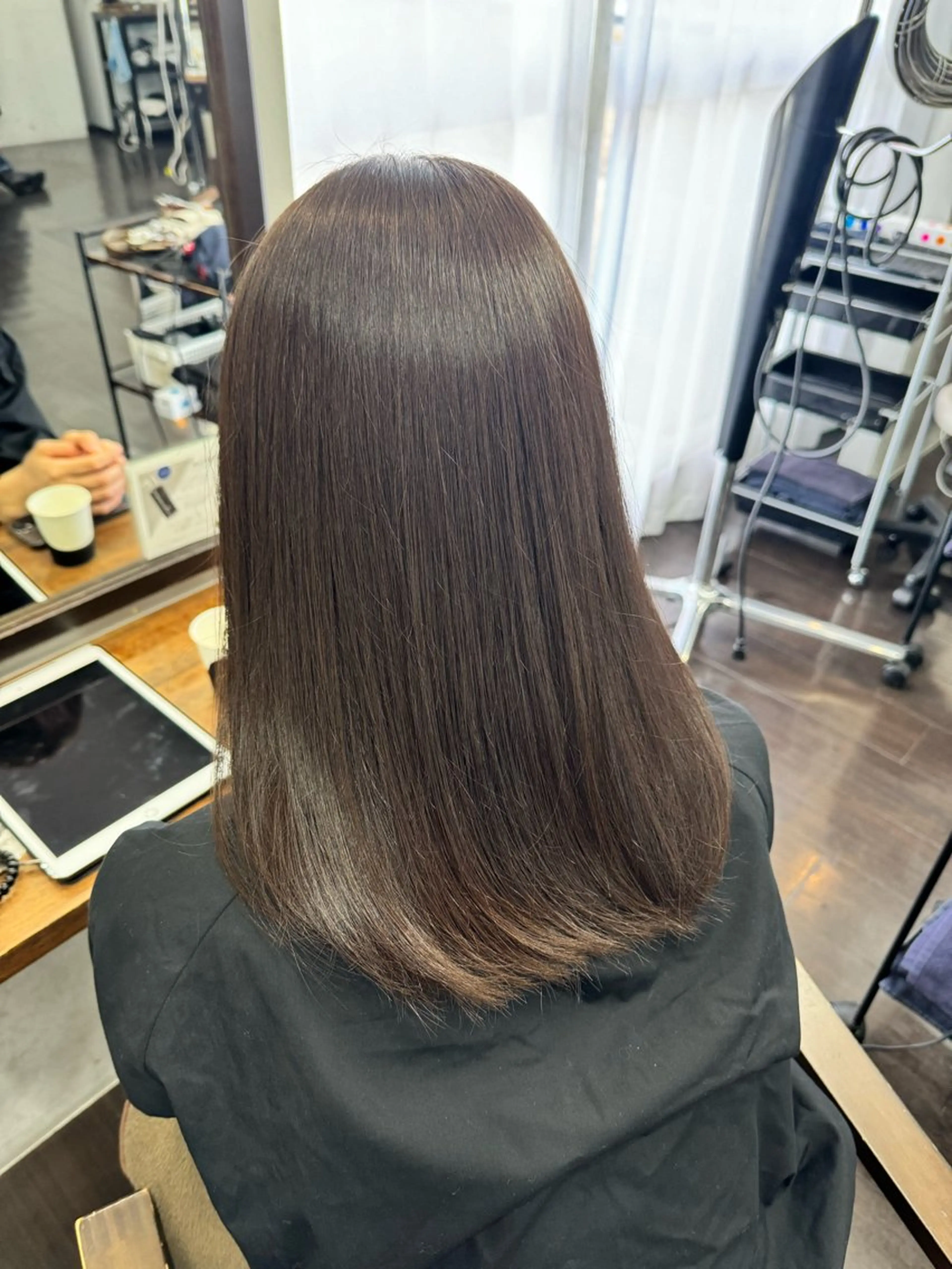 セミロング 髪質改善 カット ヘアカラー トリートメント 難波 茜のヘアスタイル