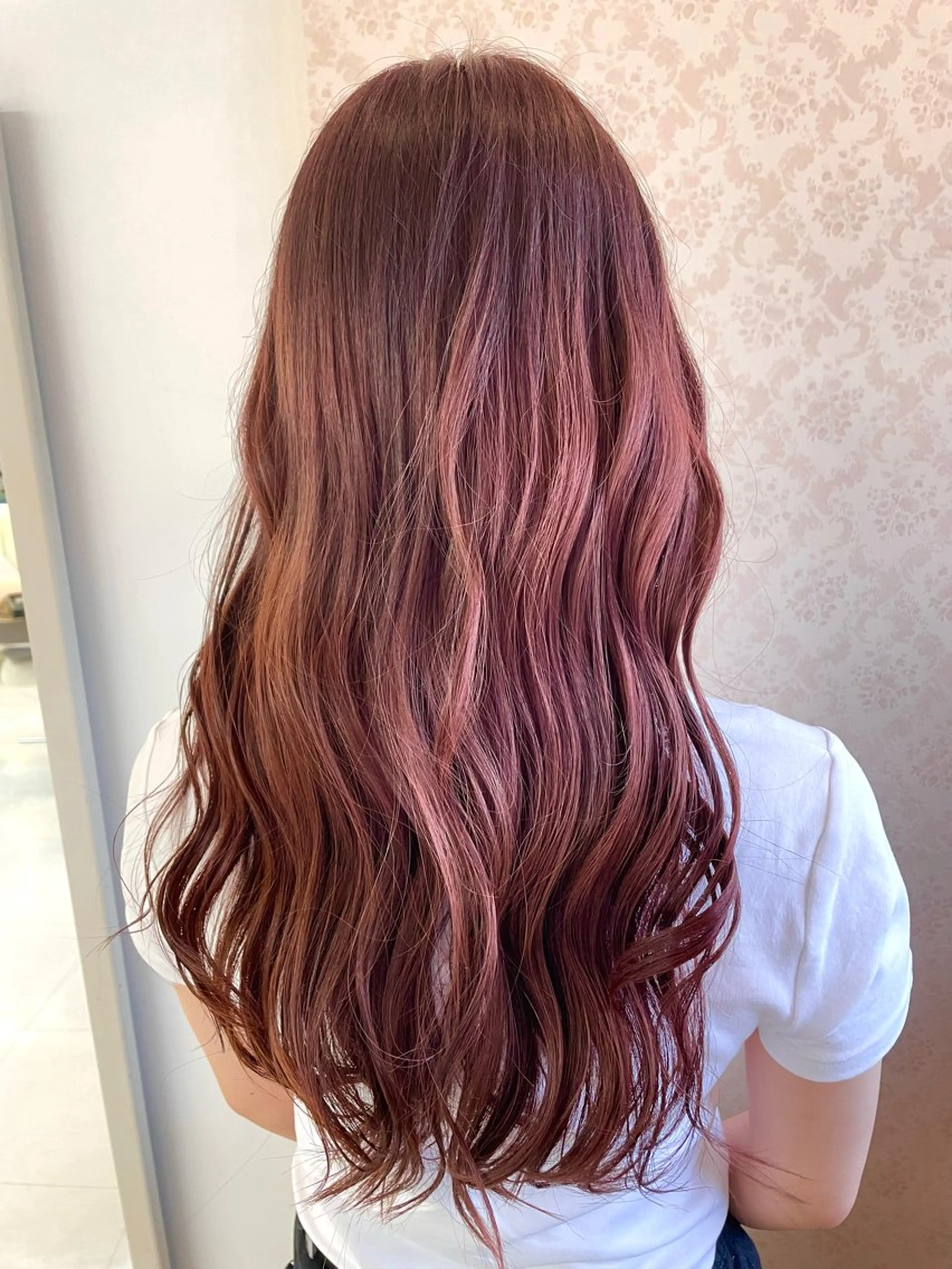 ロング カラー ヘアカラー トリートメント ヒヨシ ルナのヘアスタイル
