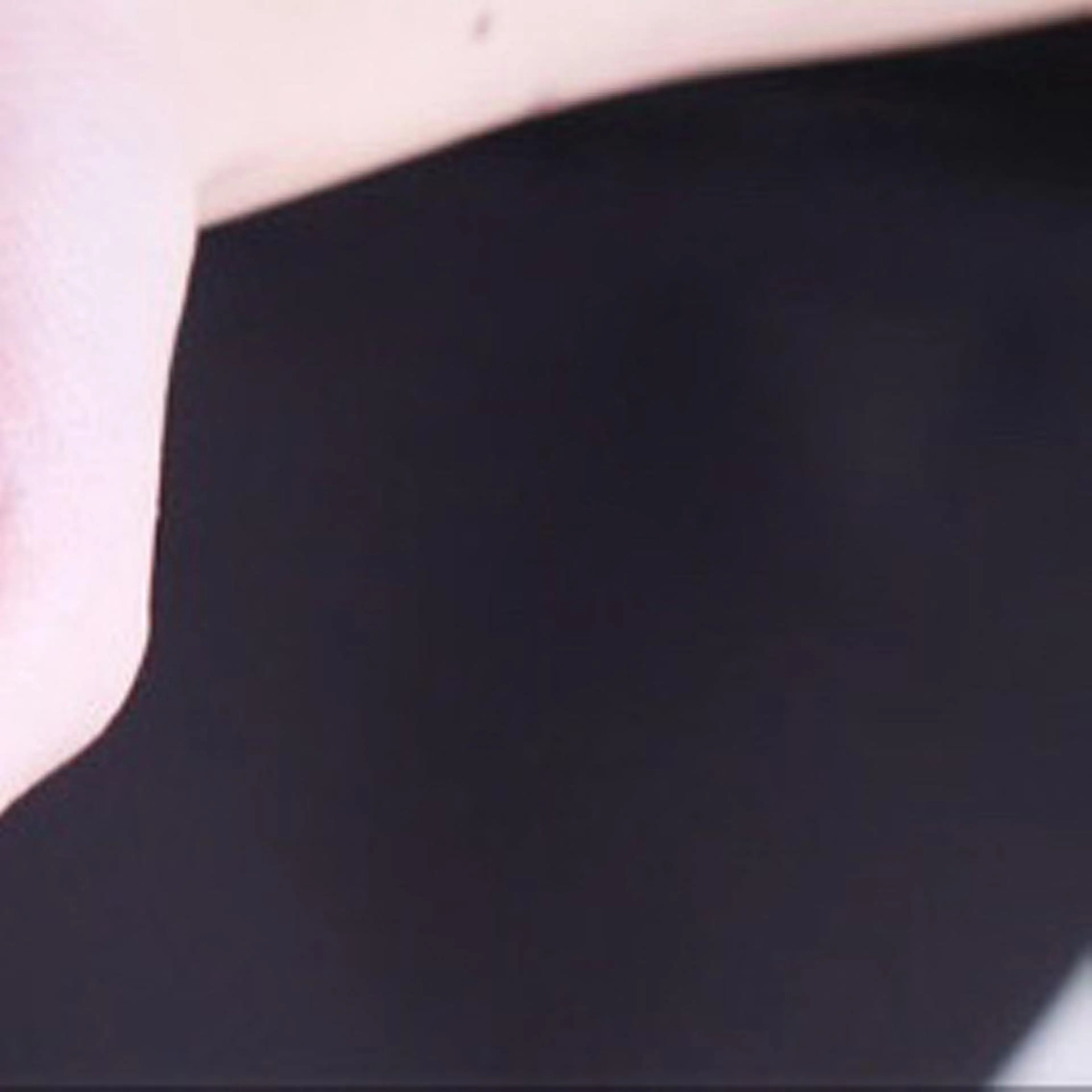 ネイル アートネイル ミラーネイル atelier nife.のネイルデザイン