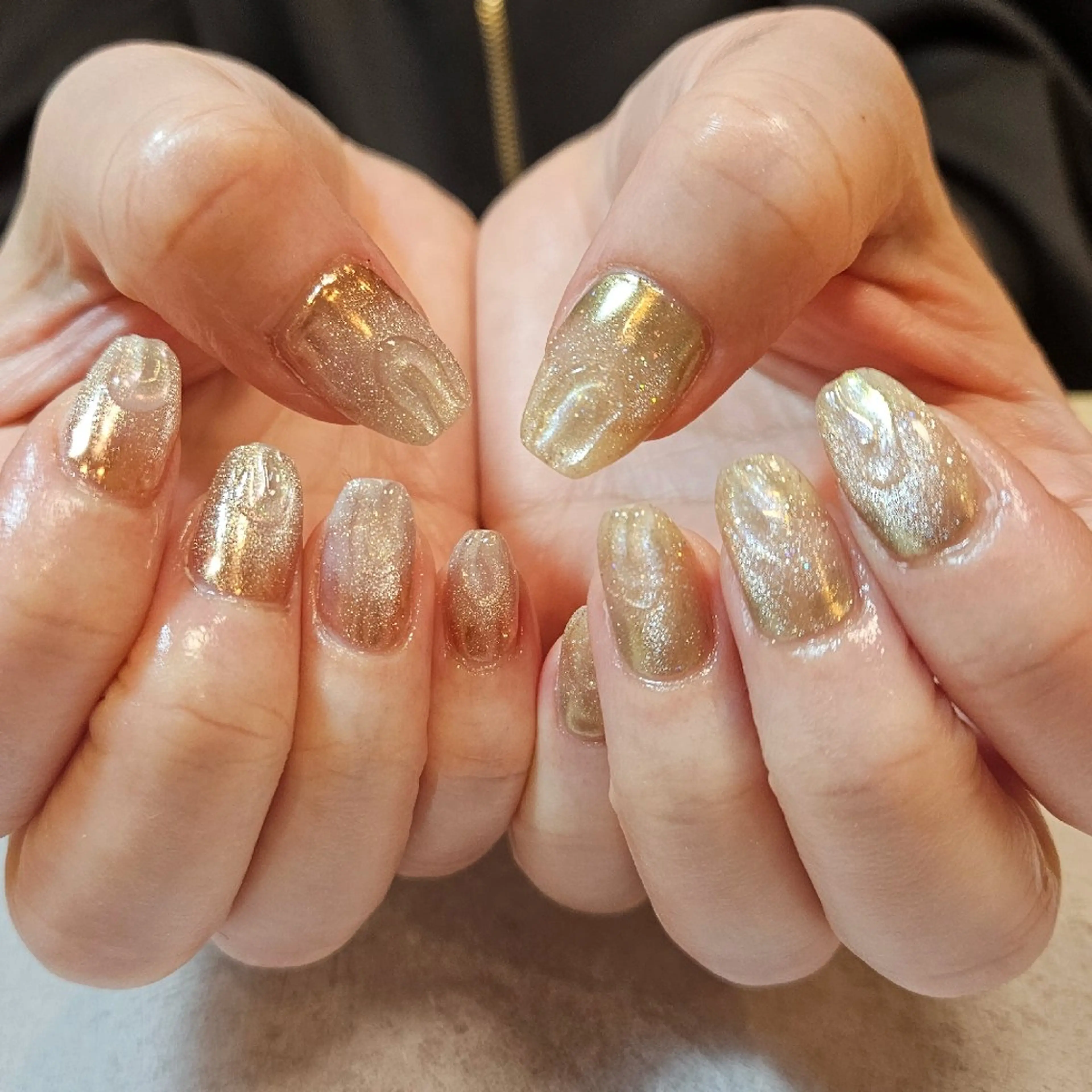 ネイル キラキラネイル マグネットネイル ミラーネイル ぷっくりネイル ハンドネイル Nailsalon manoのネイルデザイン