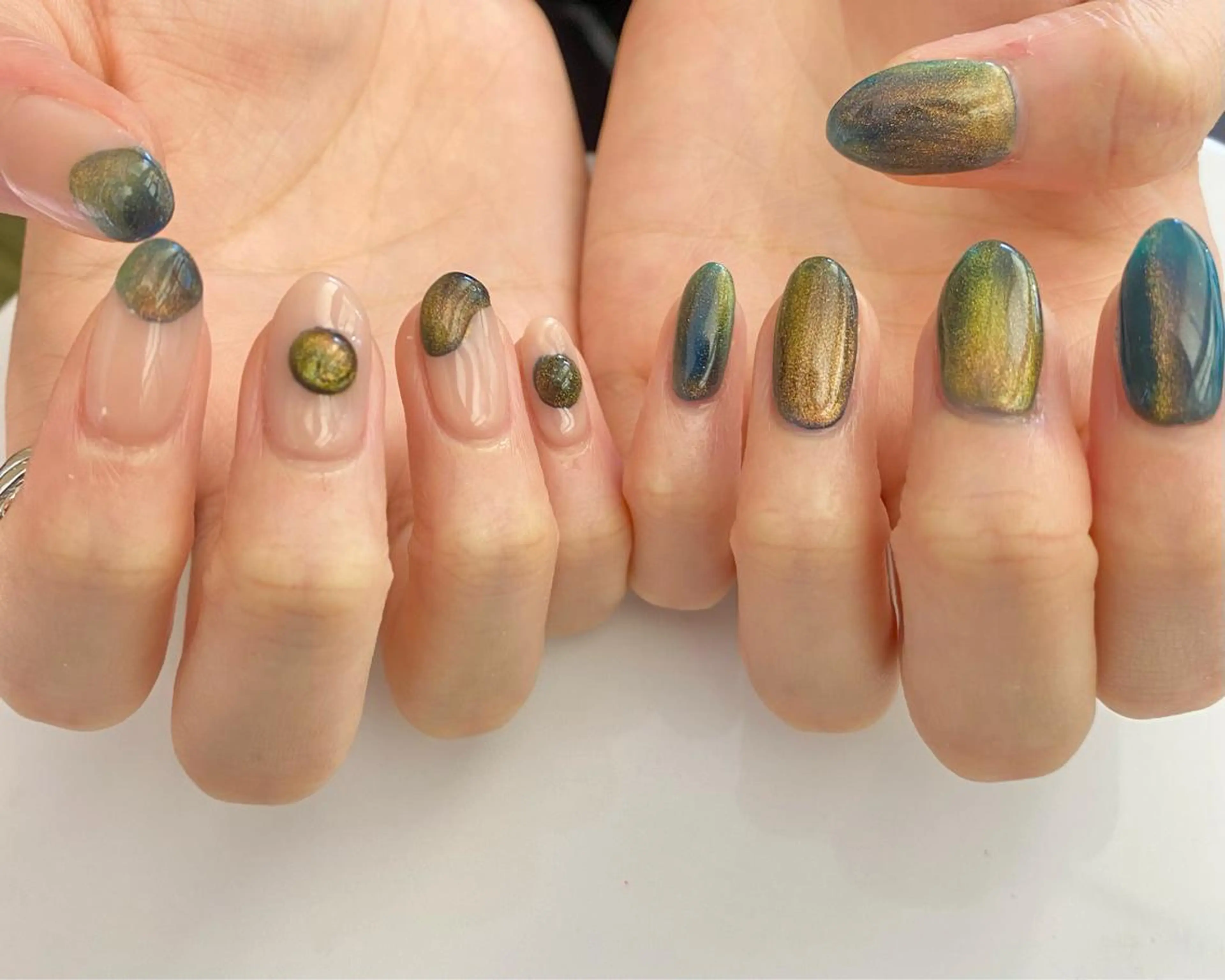 ネイル 安藤 彩乃のネイルデザイン