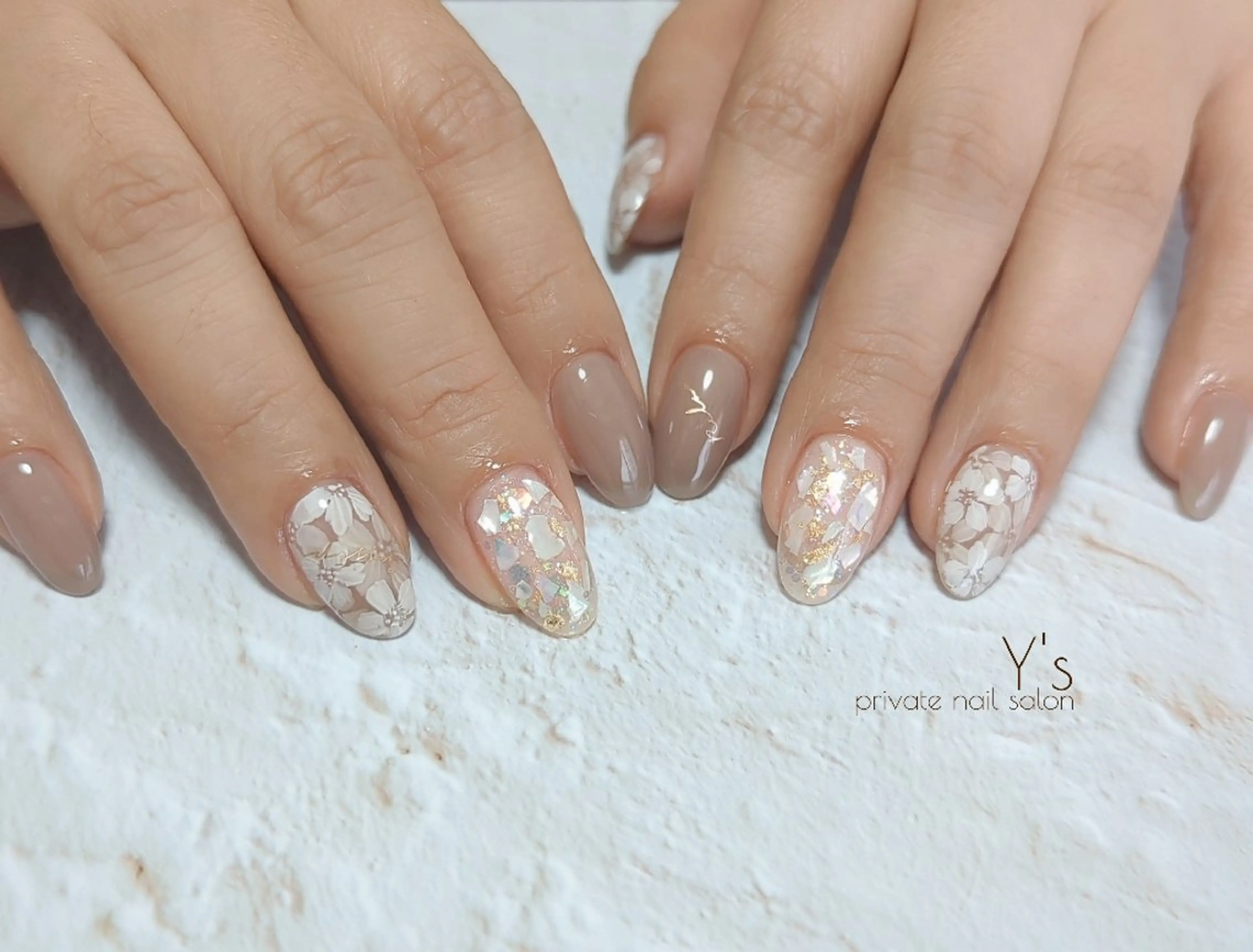 ネイル ハンドネイル YUMI NAGAI  のネイルデザイン