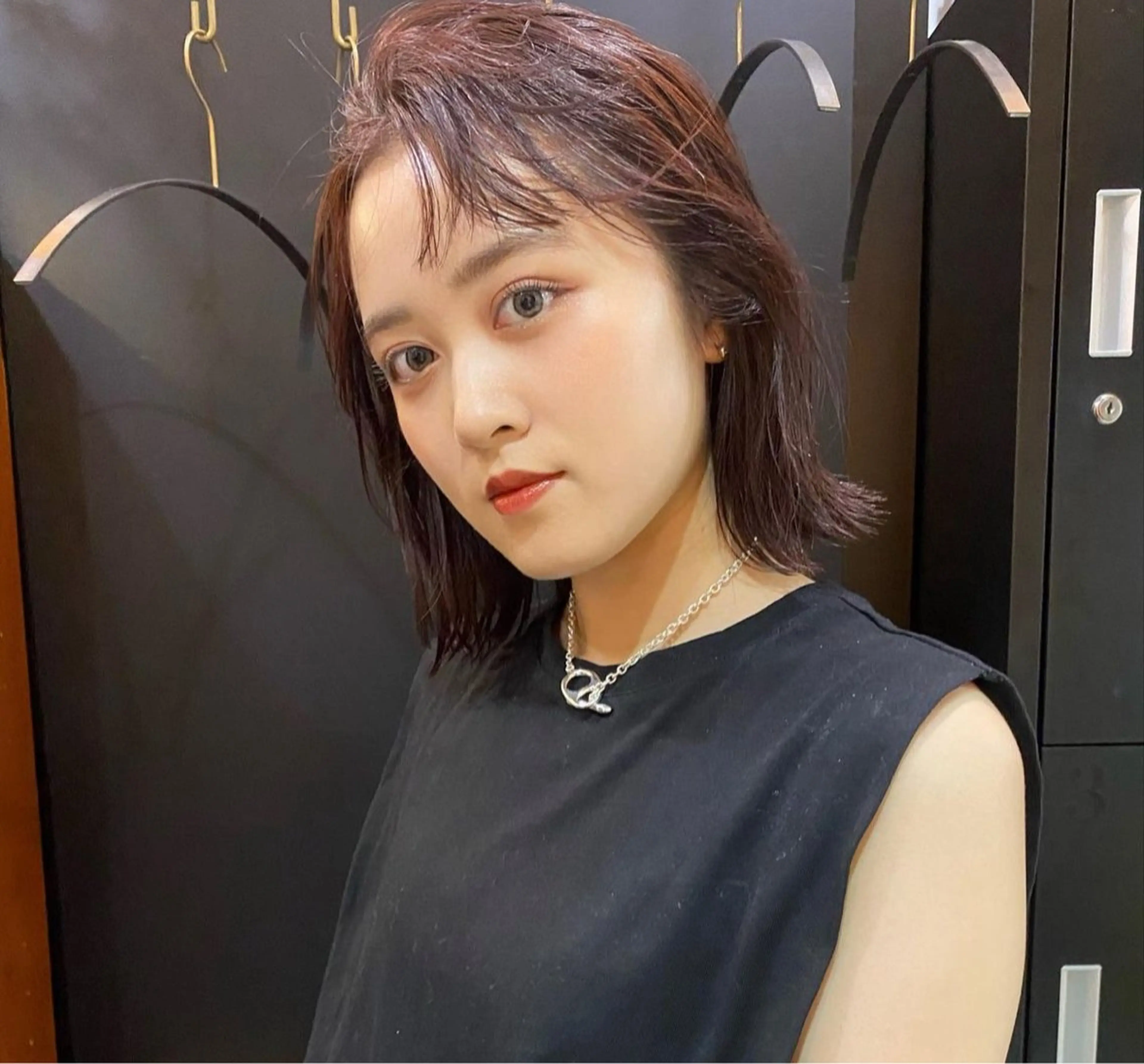 ミディアム カラー ボブ カット ヘアカラー トリートメント ブロンド／ブリーチ 【SITY.】のヘアスタイル