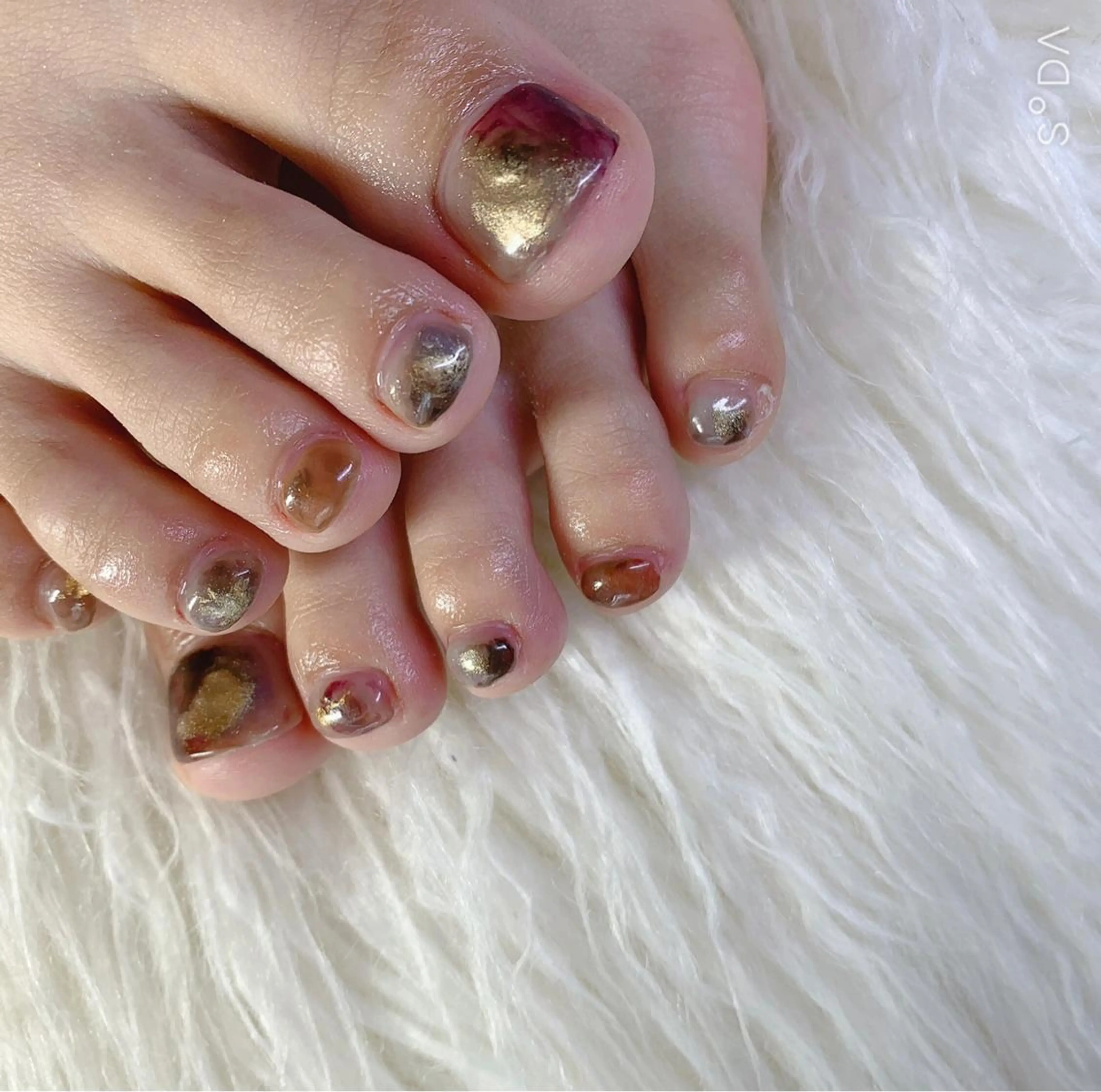 ショート ネイル ニュアンスネイル pipi ..のネイルデザイン