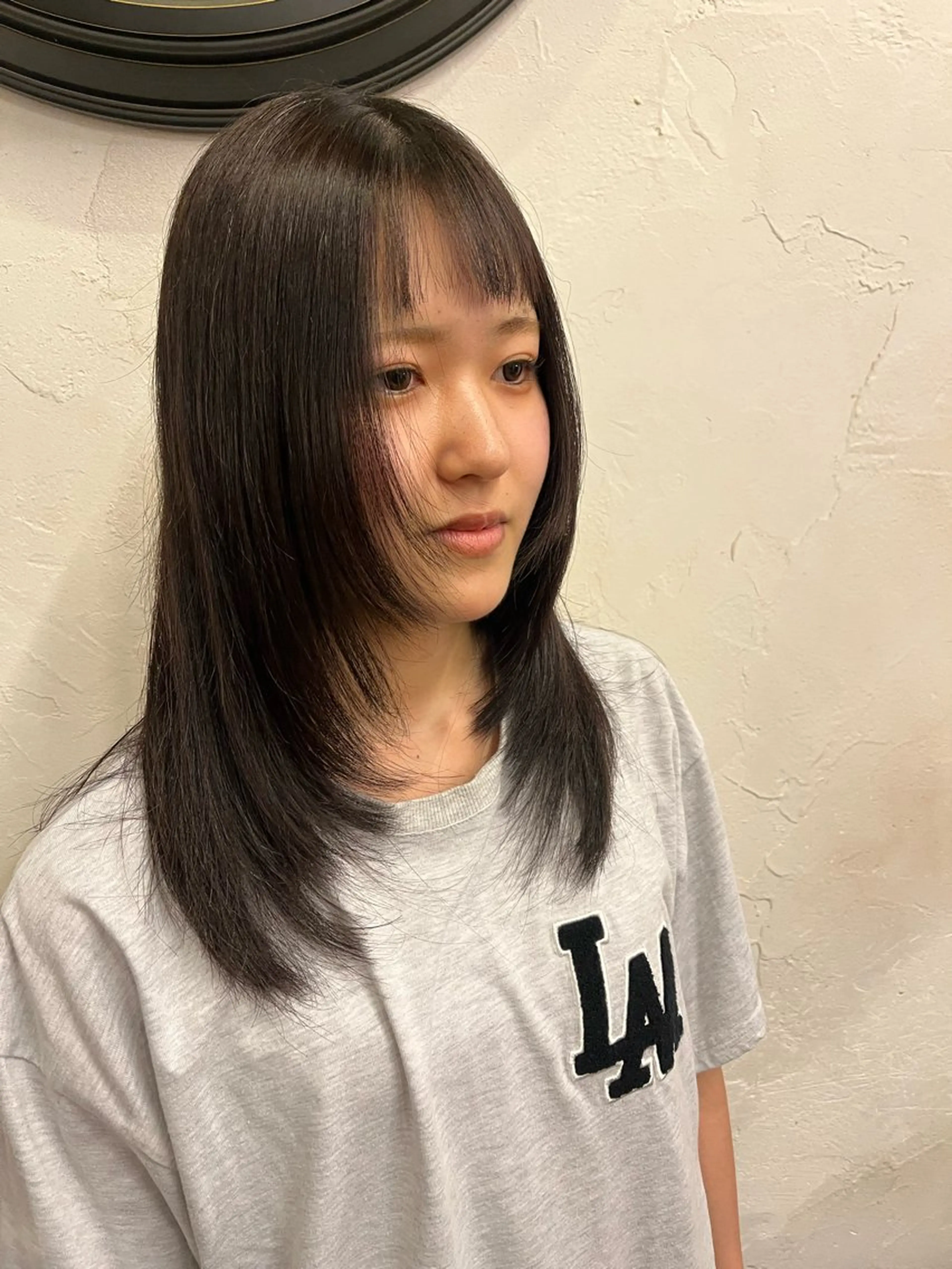 ロング レイヤーカット オン眉 糸賀 蒼天のヘアスタイル