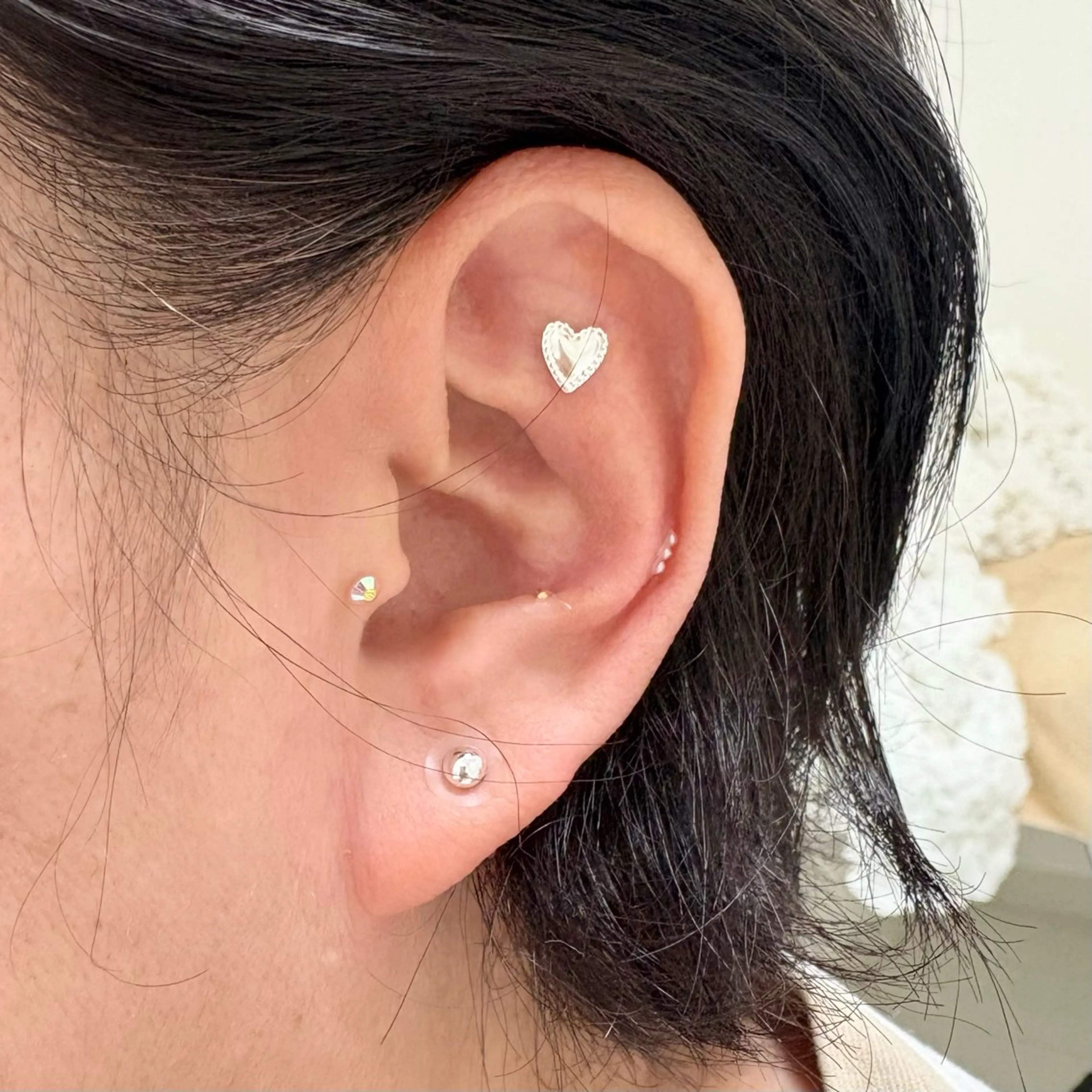 White/マツエク /まつパ/耳つぼのマツエク・マツパデザイン