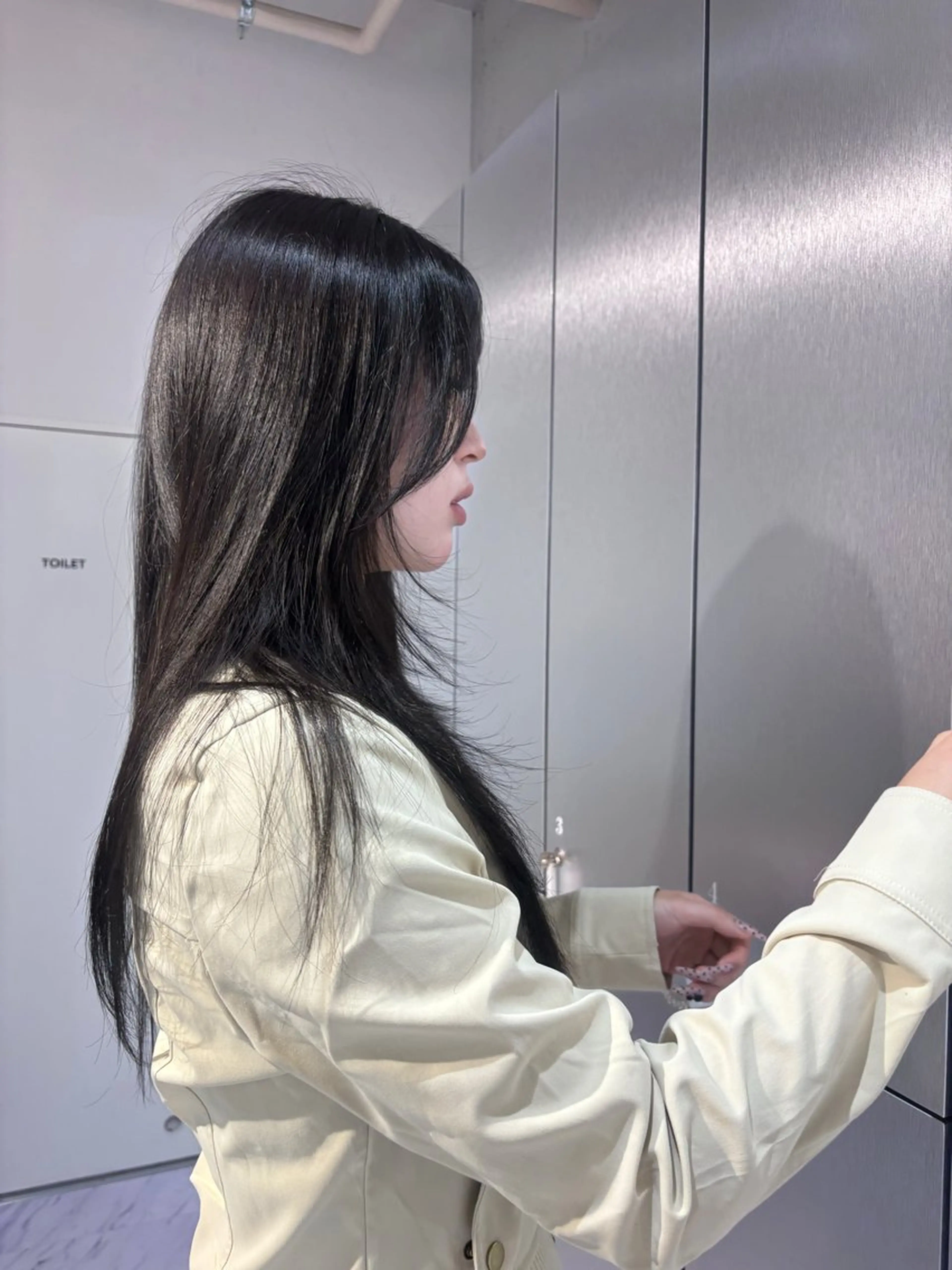 カラー 透明感カラー ダークグレー ダークグレージュ グレージュ ヘアカラー トリートメント 韓国ヘア💖Wカラー 💖透明感カラー💖のヘアスタイル