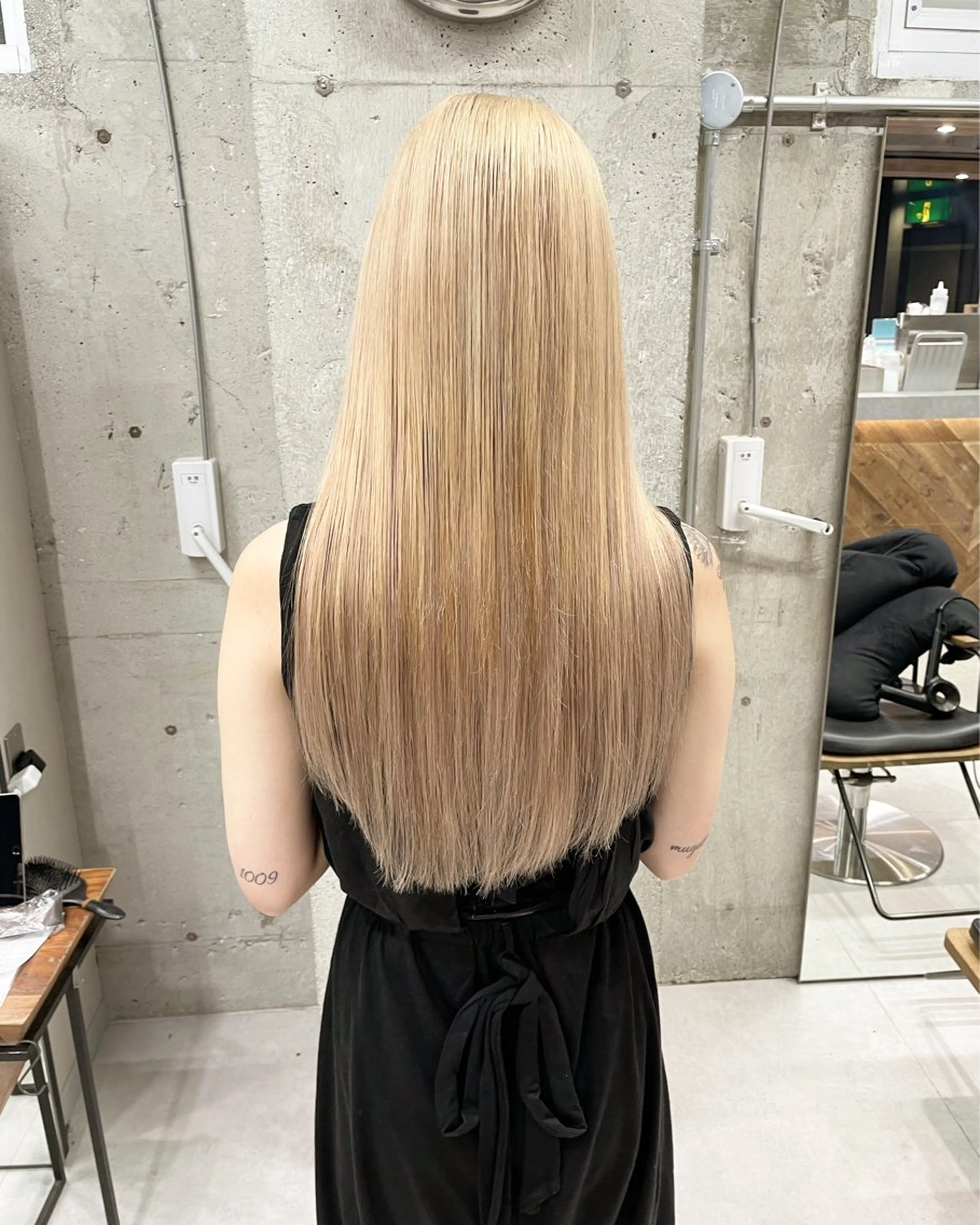 ロング カラー ヘアアレンジ ヘアカラー エクステ TATSUYA アートディレクターのヘアスタイル