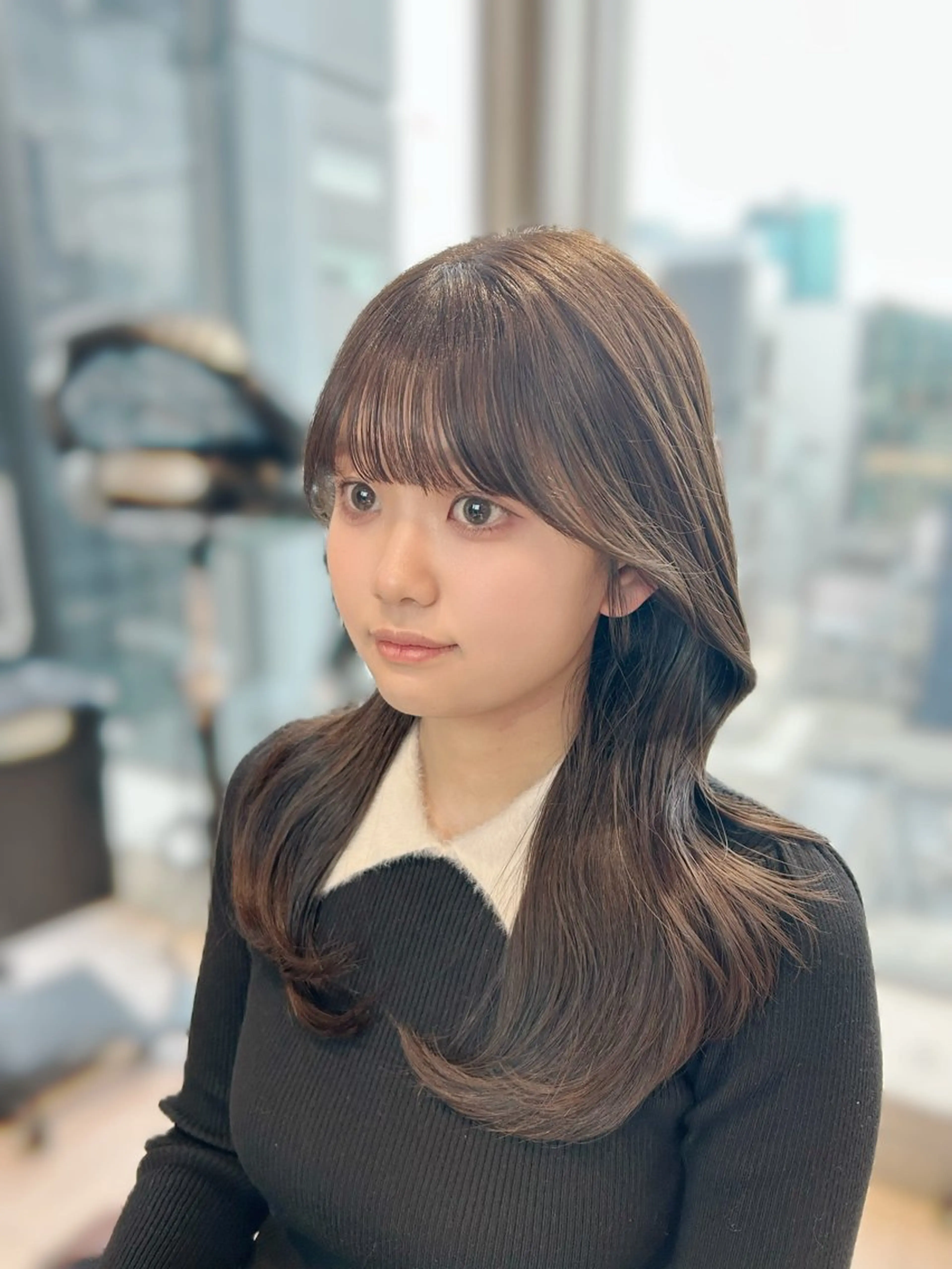 セミロング カット 🎀大竹美侑／顔まわ りカット／レイヤーのヘアスタイル