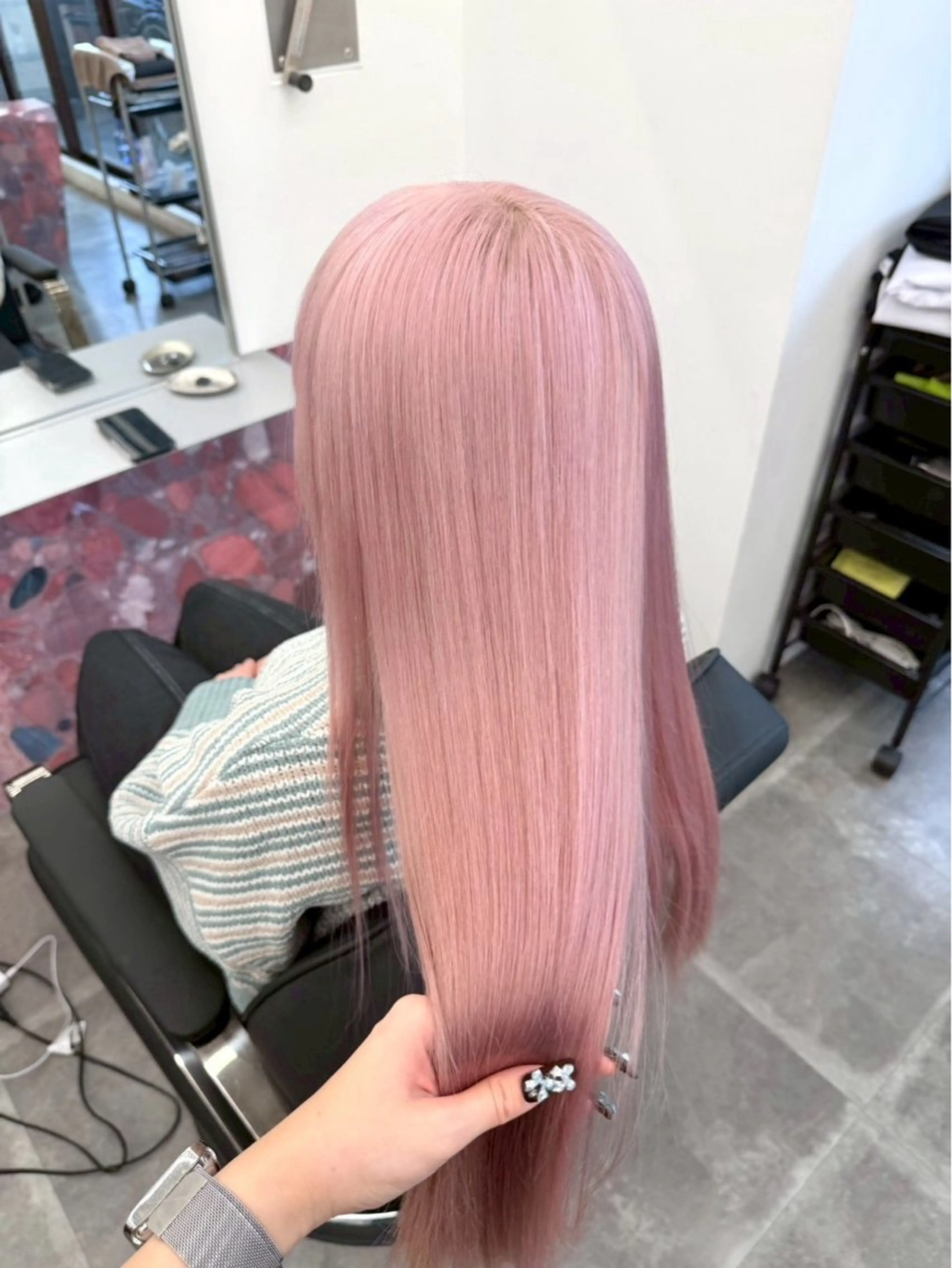 ロング shuse /艶カラー  栄のヘアスタイル