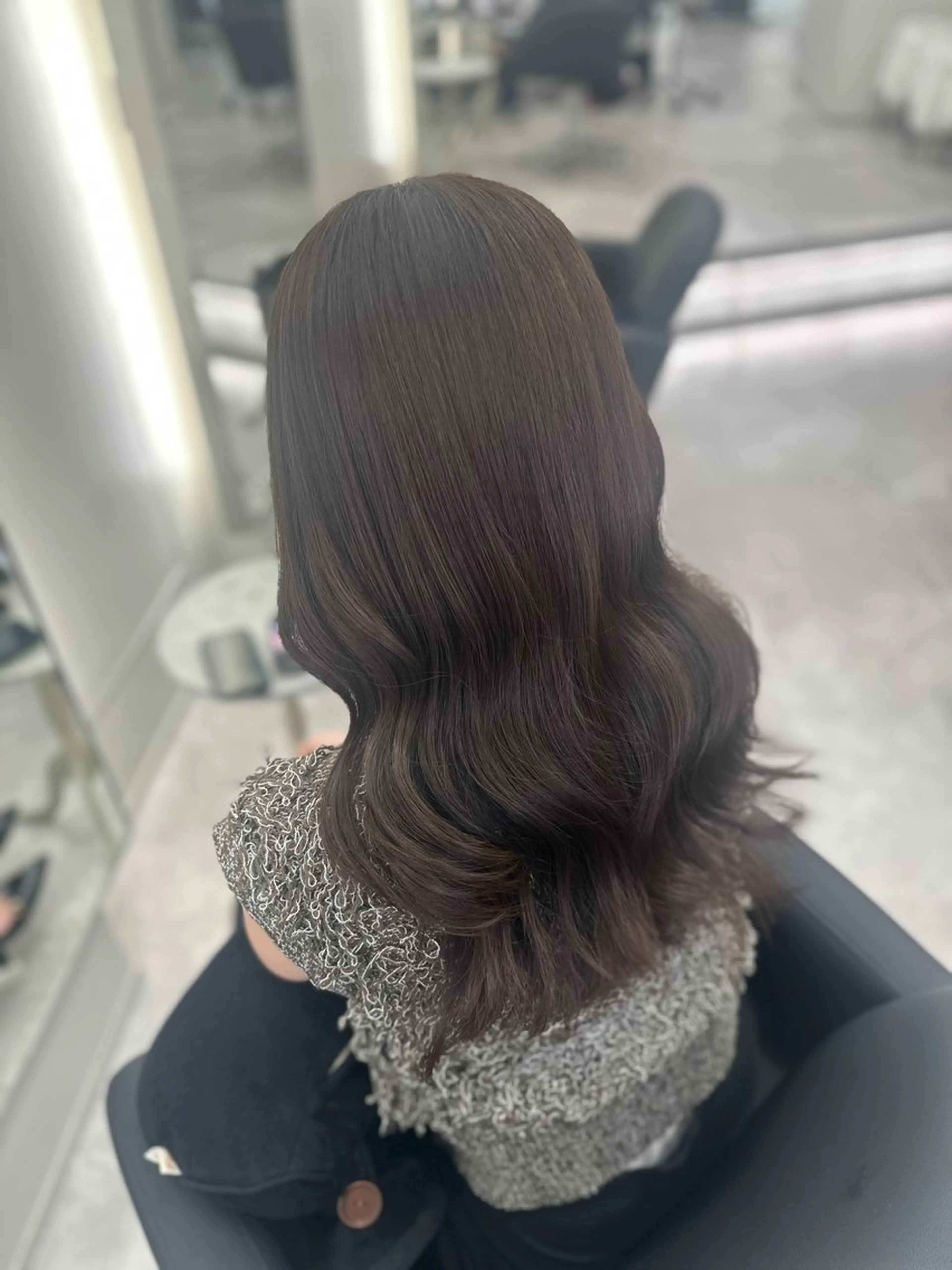 ロング カラー グレージュ カット ヘアカラー 縮毛矯正 縮毛矯正/艶カラー /髪質改善/なんばのヘアスタイル