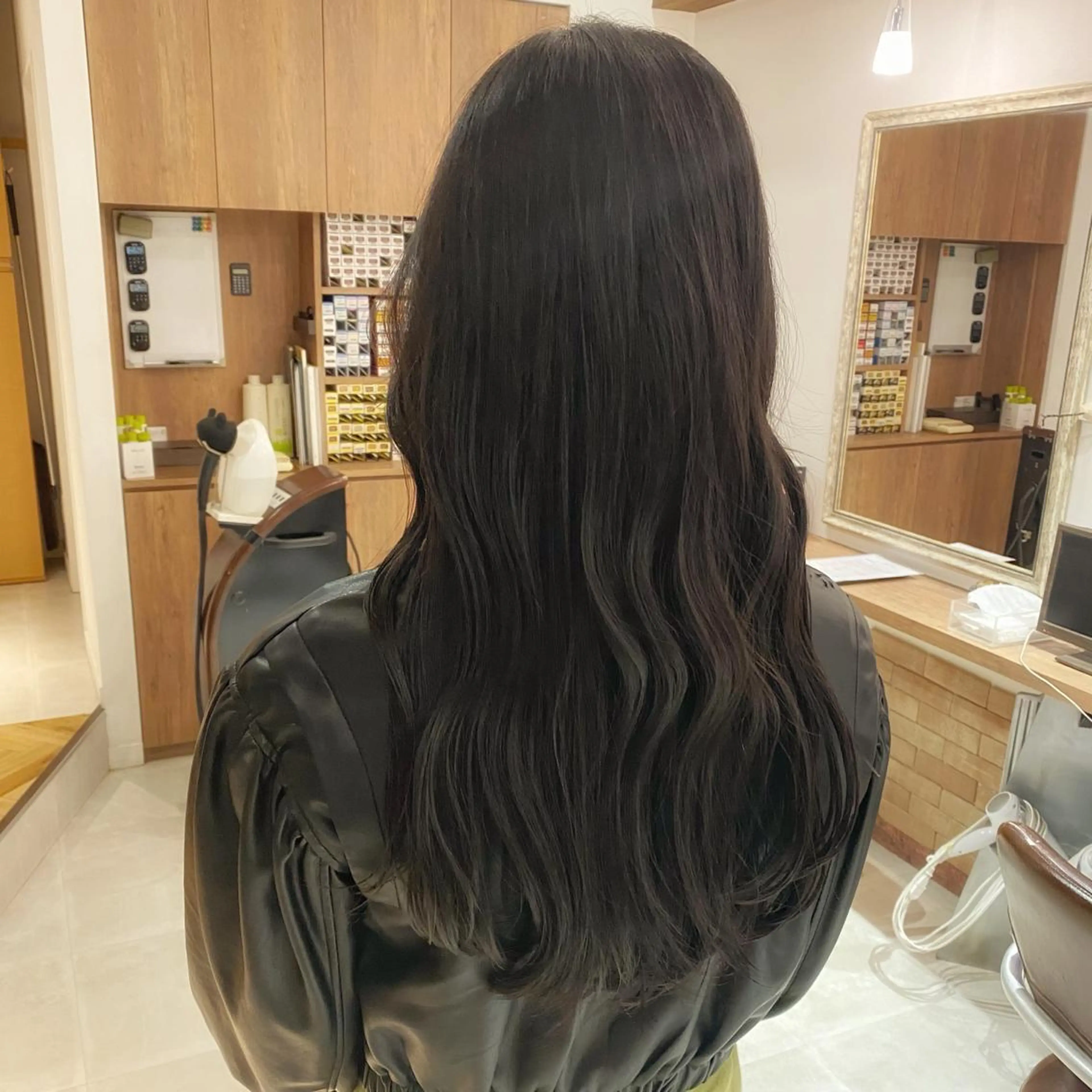 ロング ヘアアレンジ レイヤーカット 髪質改善特化 安東駿介のヘアスタイル