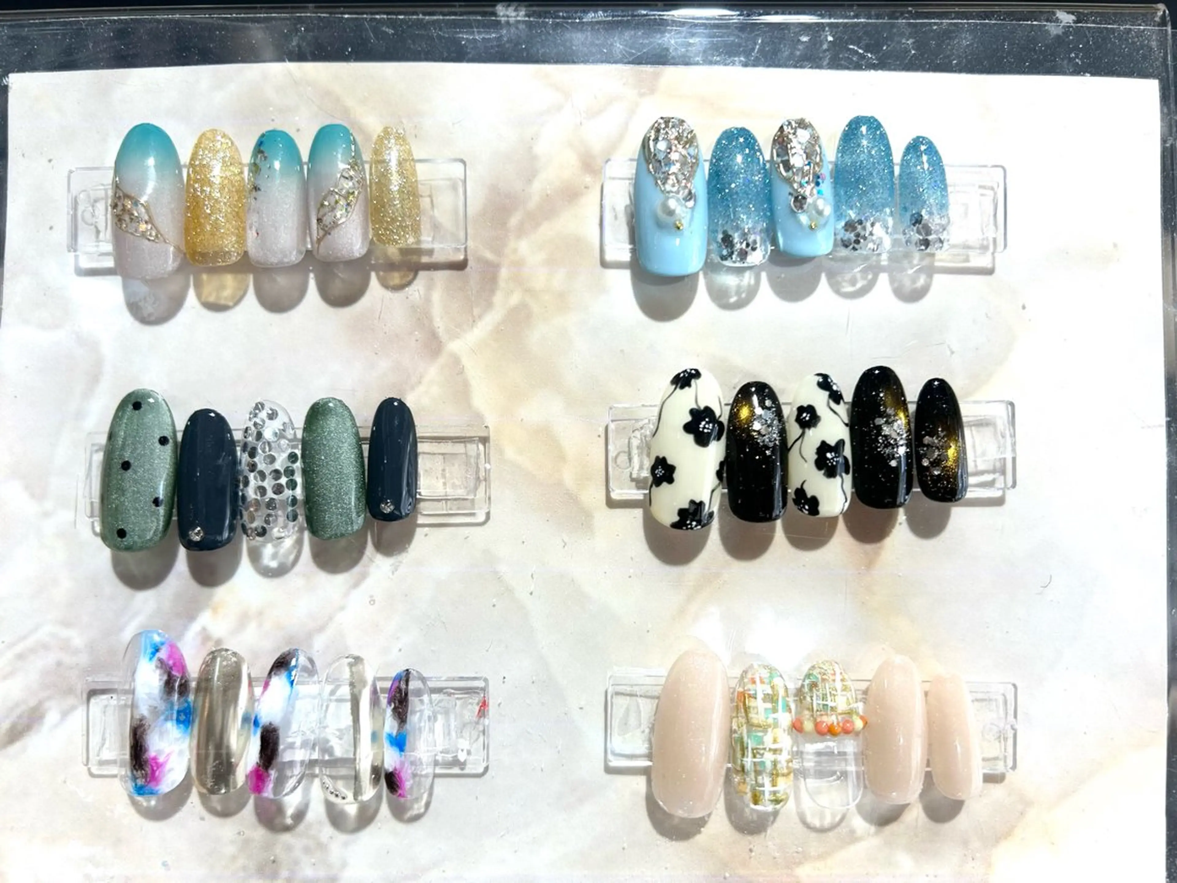 《ハンドネイル》5月限定!!5月のサンプルチップから選べるオフ代込みメニュー💅の写真
