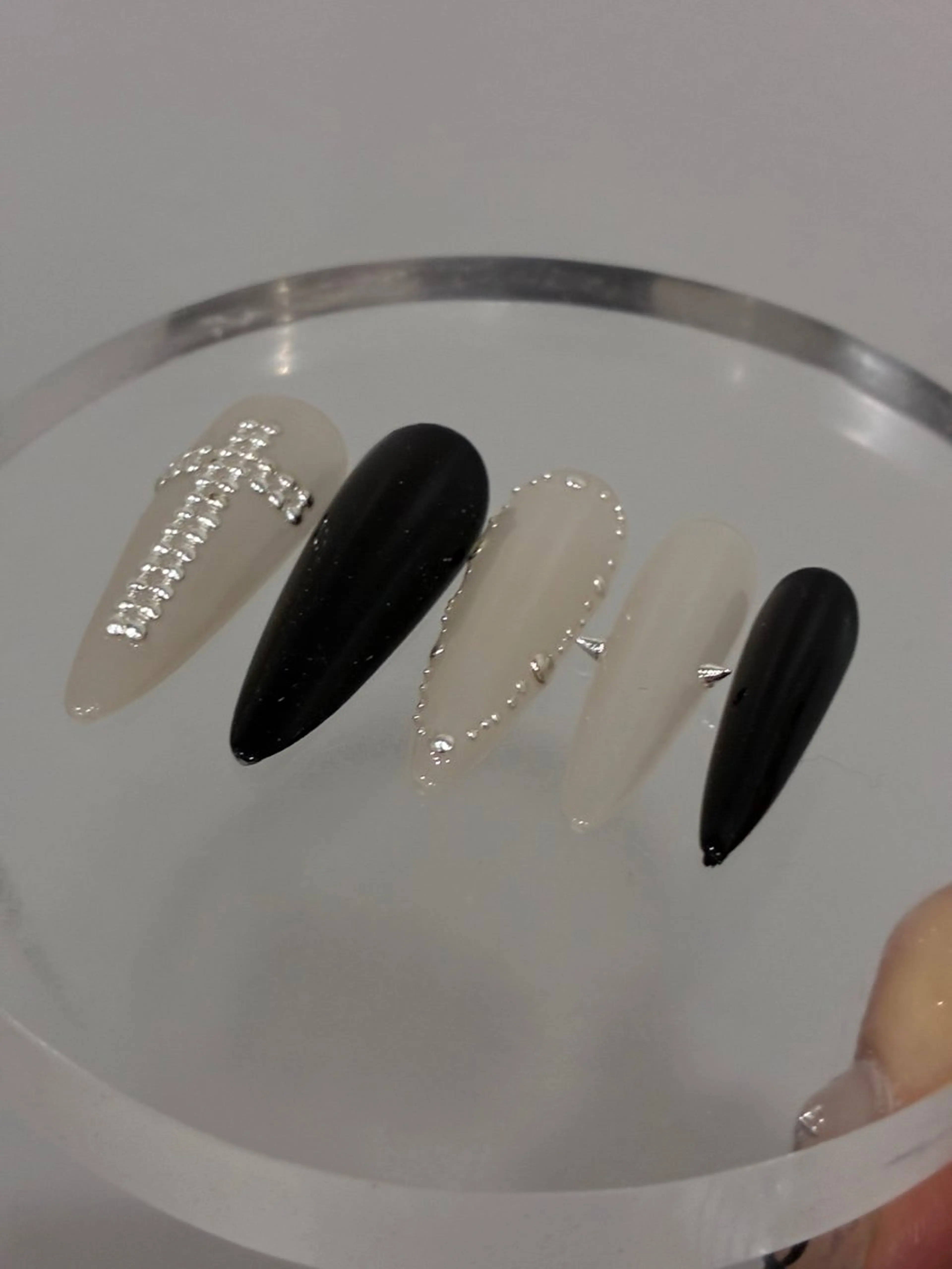 ネイル ハンドネイル 🎼CAFUNÉ_ TOKYO.•*¨のネイルデザイン