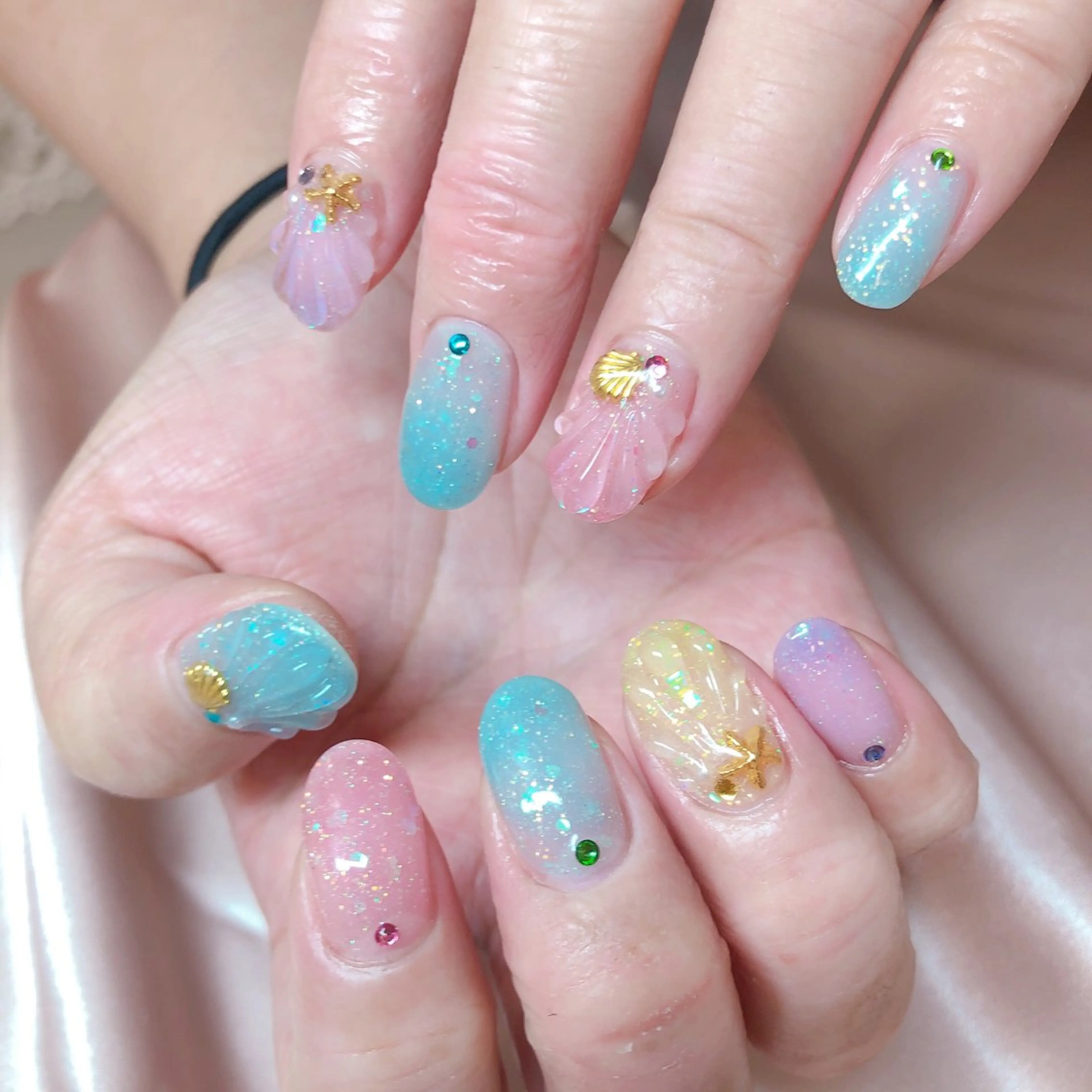 ネイル ハンドネイル フットネイル Silent /話さないネイルサロン所属・Silent 話さないネイルサロンのネイルデザイン