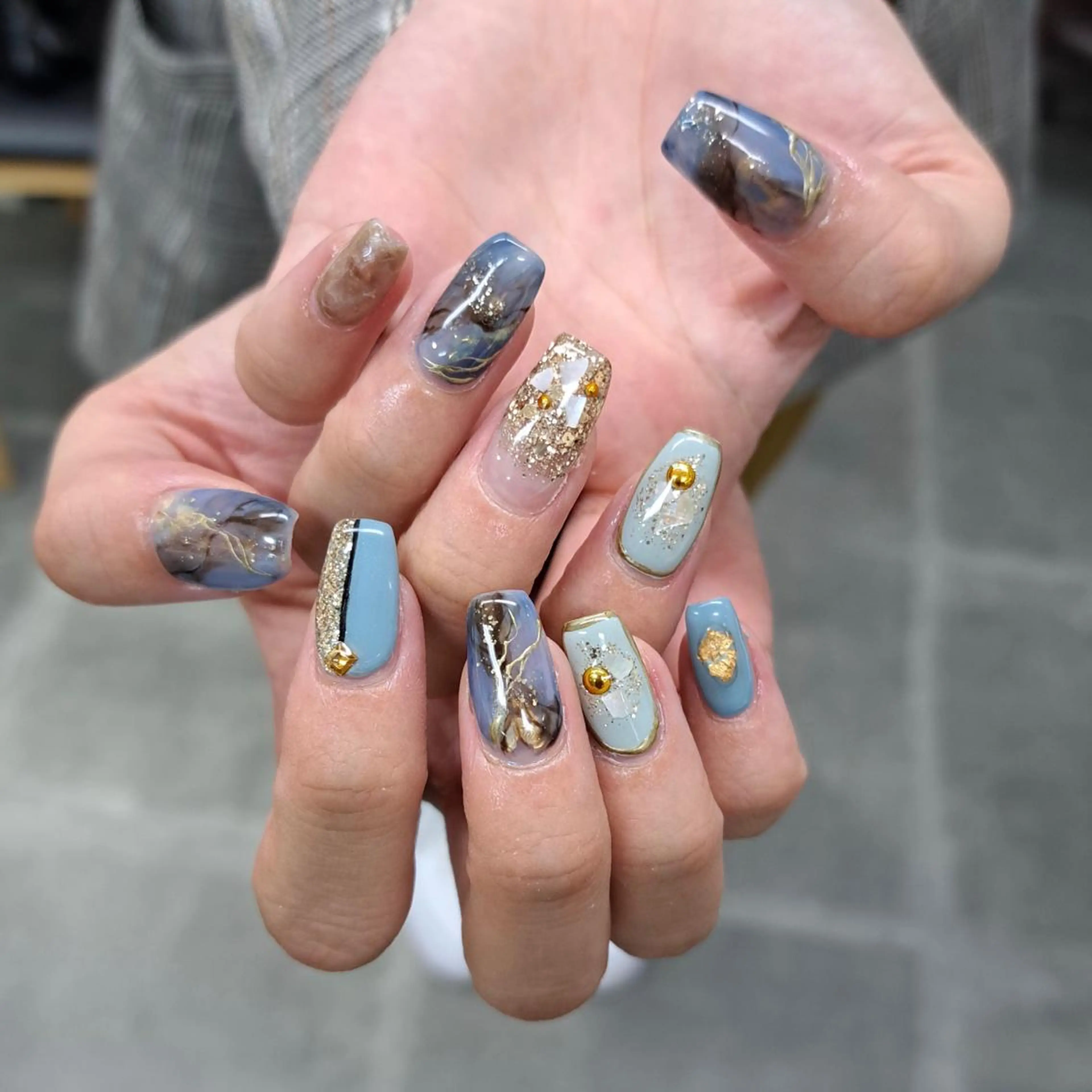 ネイル アートネイル ジェルネイル ニュアンスネイル スカルプネイル nailstudio eviz新宿店のネイルデザイン