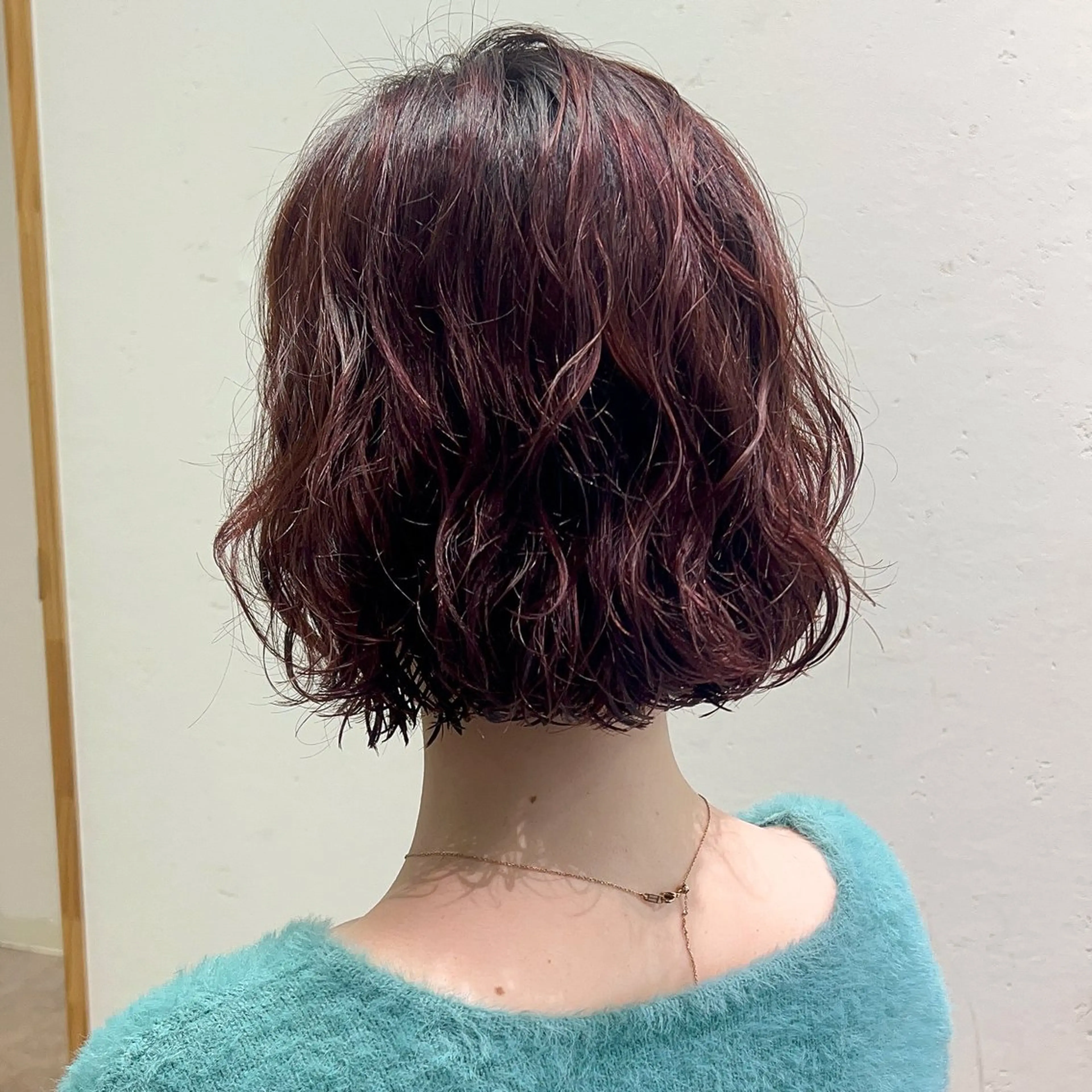 ミディアム ミディアムパーマ ボブ 髪質改善 トリートメント コテ巻き風パーマ SHONOのヘアスタイル