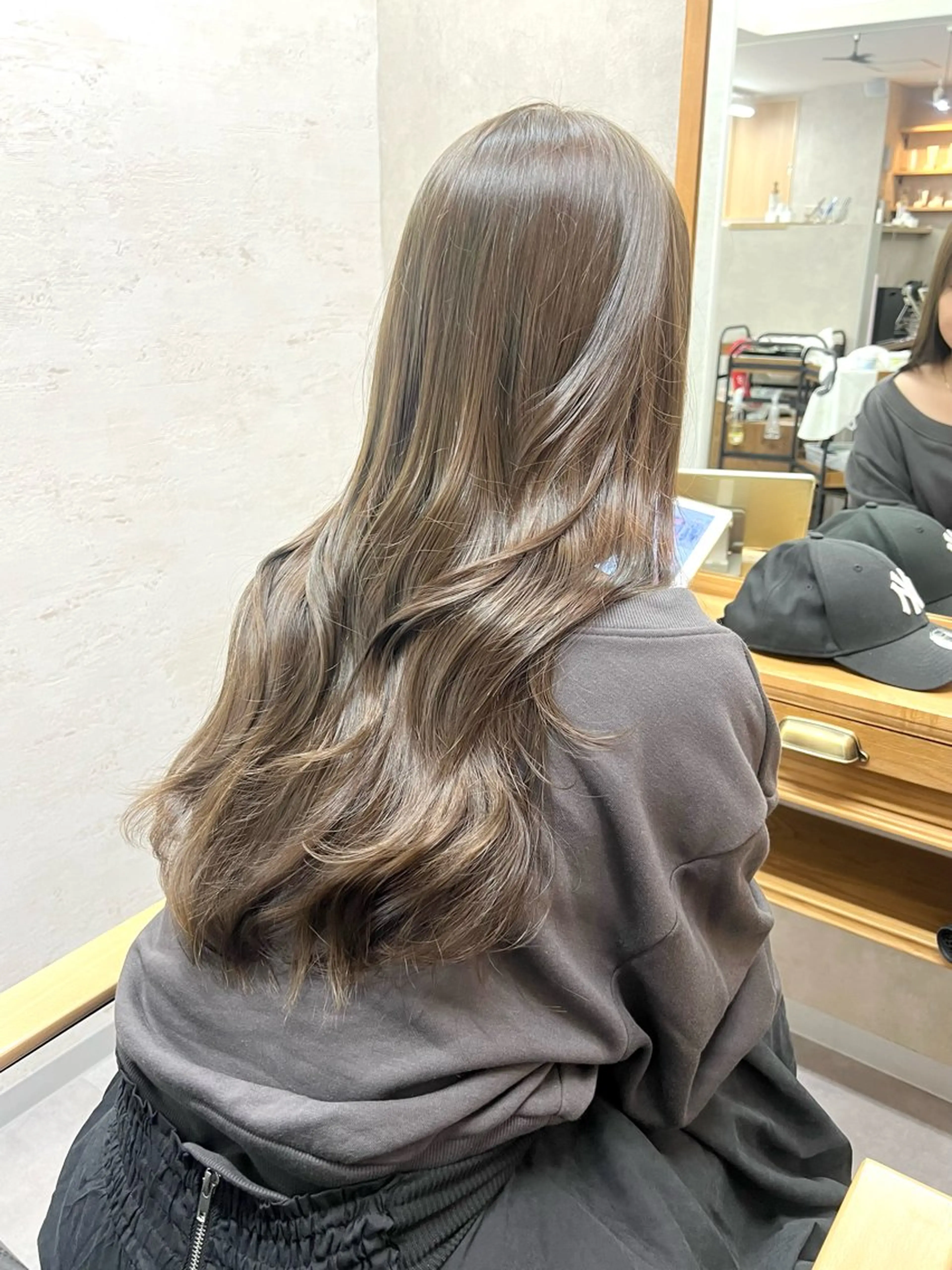 ロング カラー 川﨑 未稀のヘアスタイル