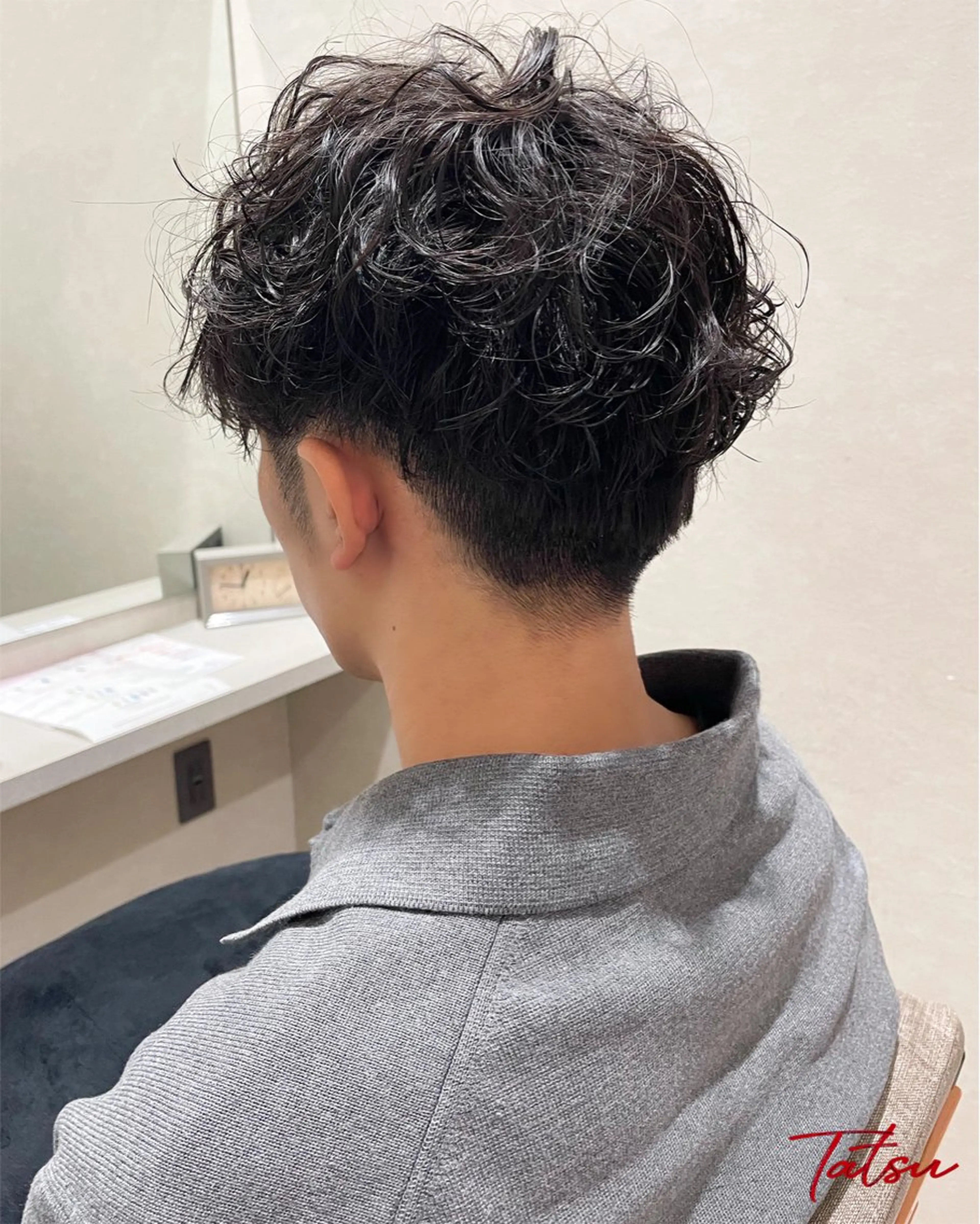 ショート パーマ メンズ カット パーマ Tatsu/newi 大分 ハイトーンのヘアスタイル